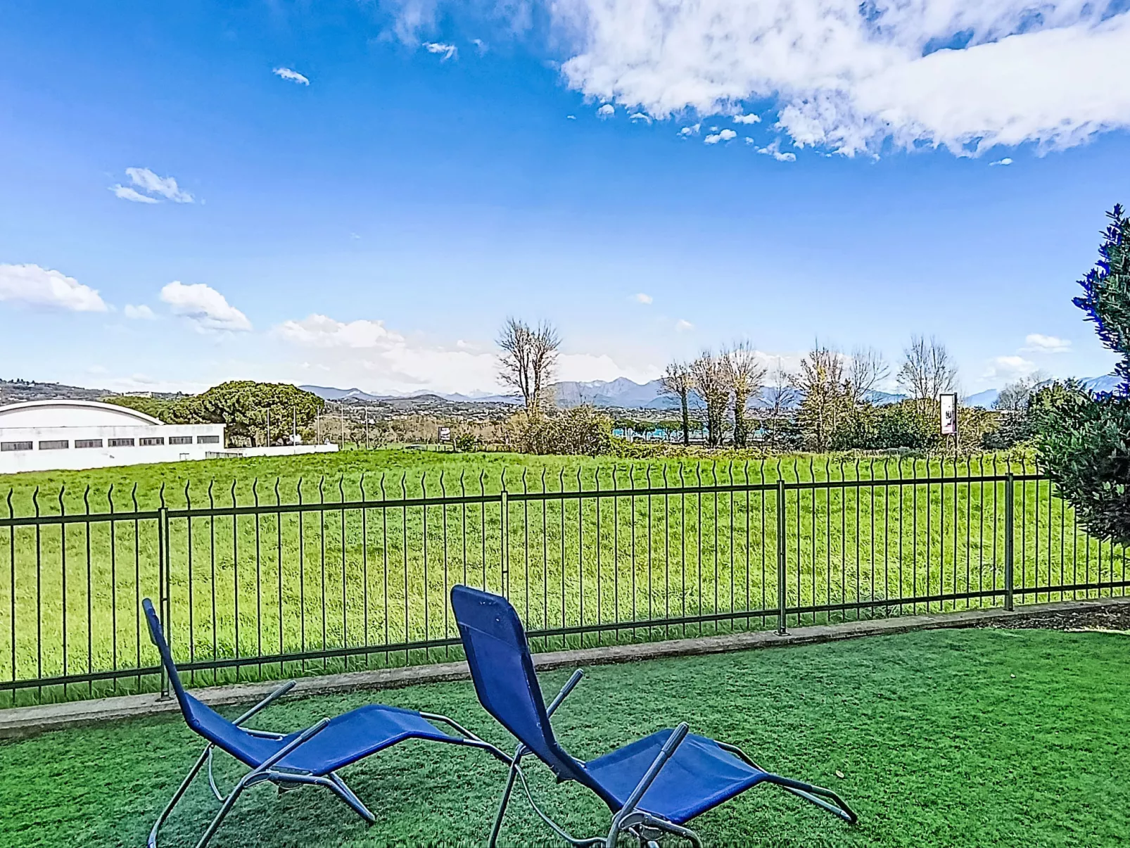 Parma House - Outside