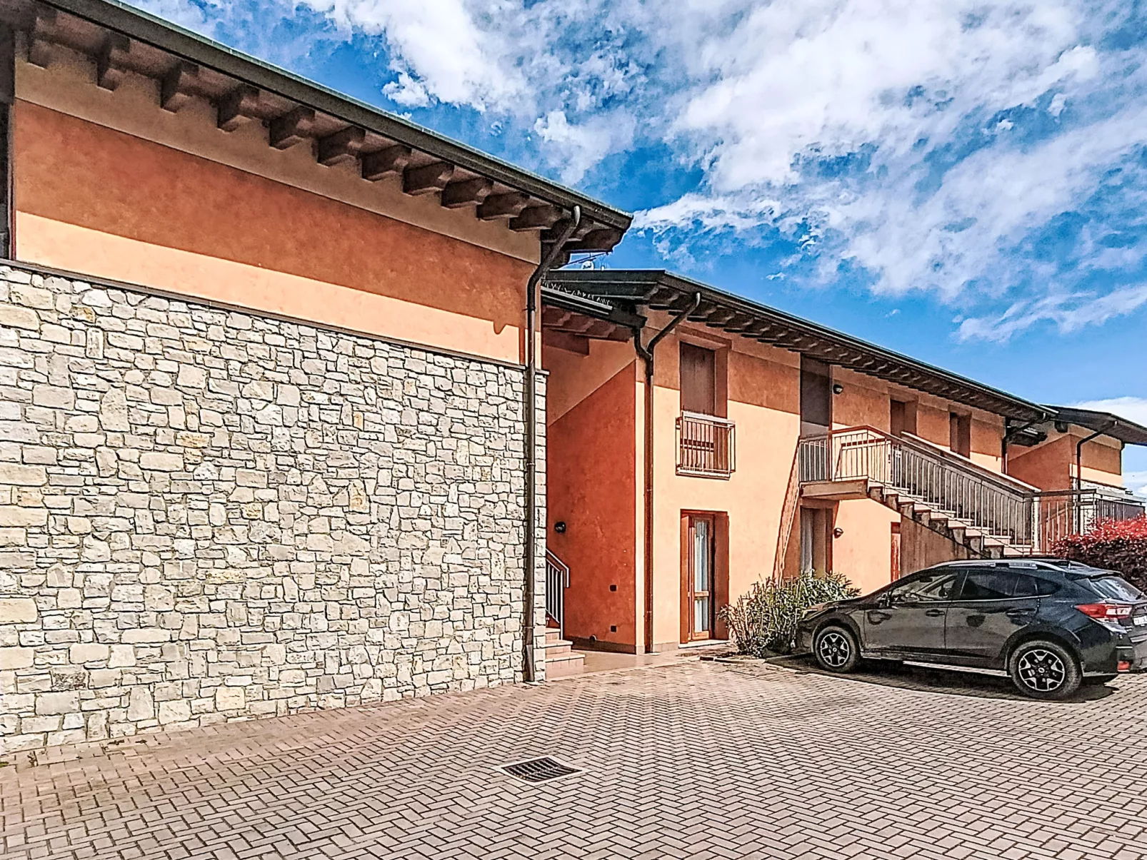 Parma House - Outside