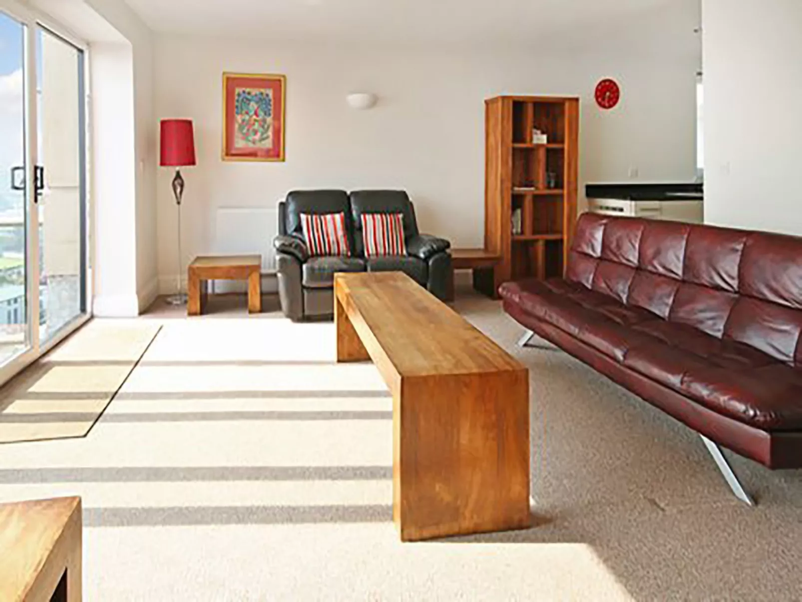 Modern eingerichtete Ferienwohnung in der ersten Etage mit Panorama-Meerblick v