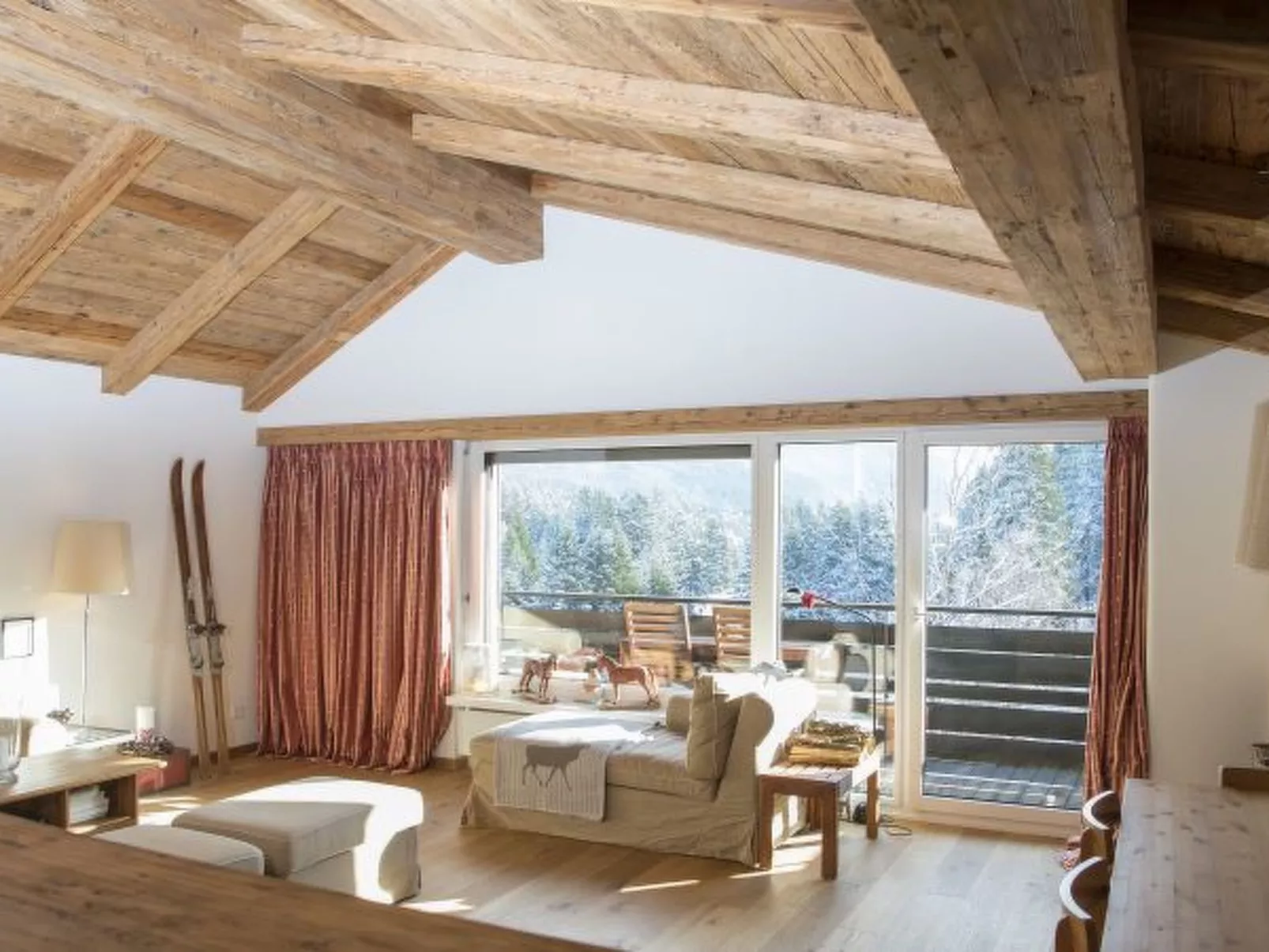 Zentrale 3.5 Zimmer Wohnung Seegarten B- Lenzerheide