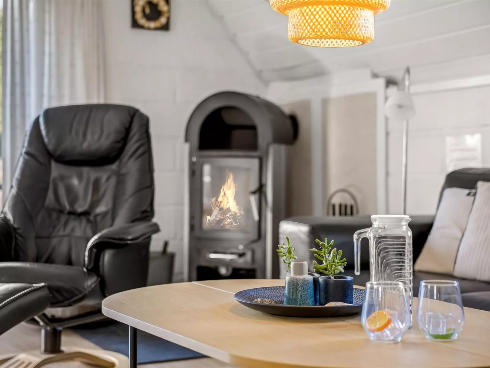 "Evelyn" - 2.8km from the sea