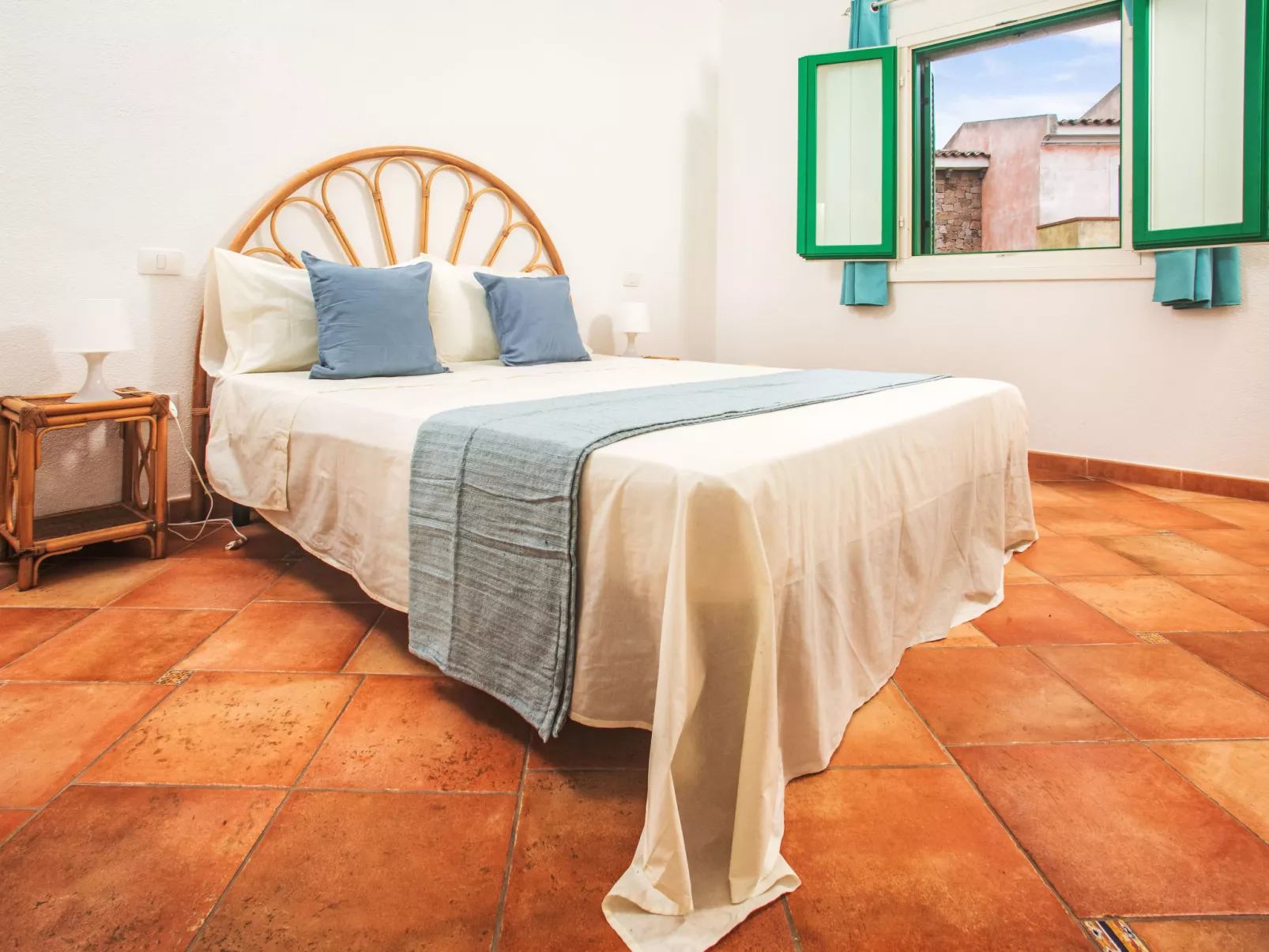 Schöne Wohnung in Residence mit Pool