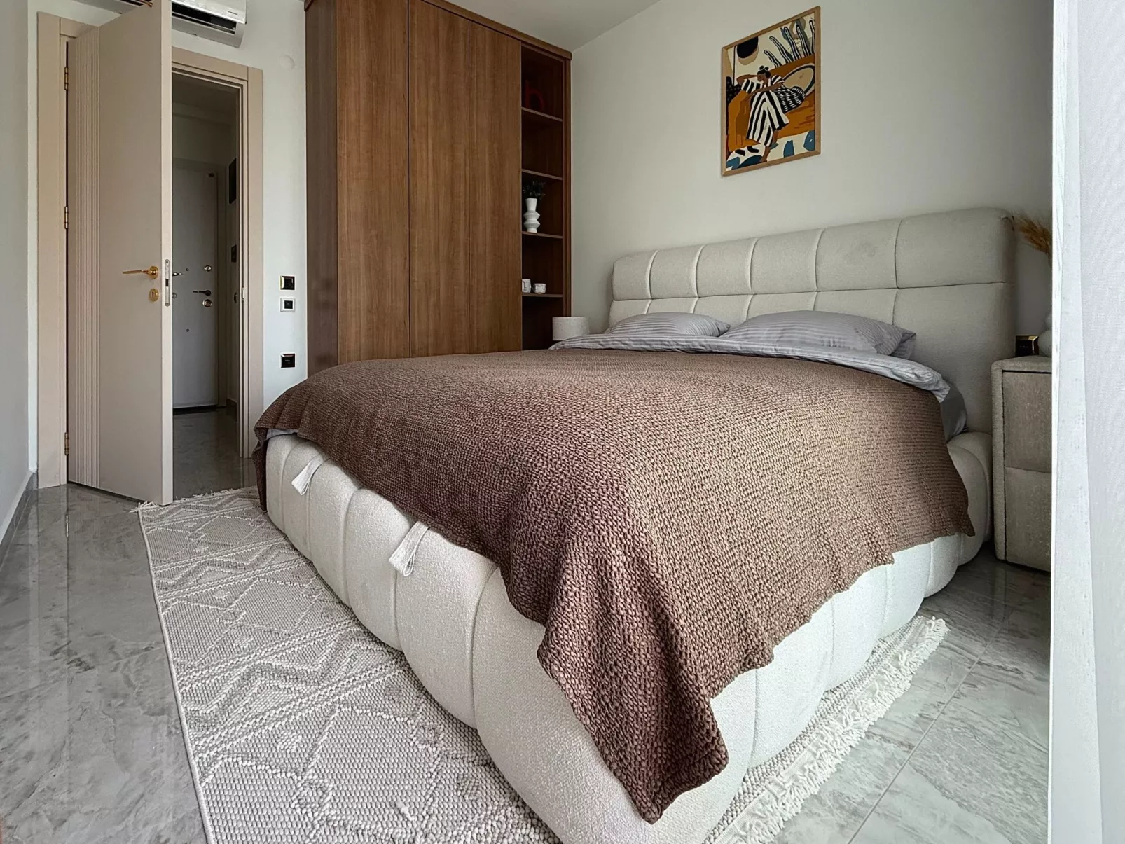 Qoople Eхсellence B-11 neue Wohnung am Meer