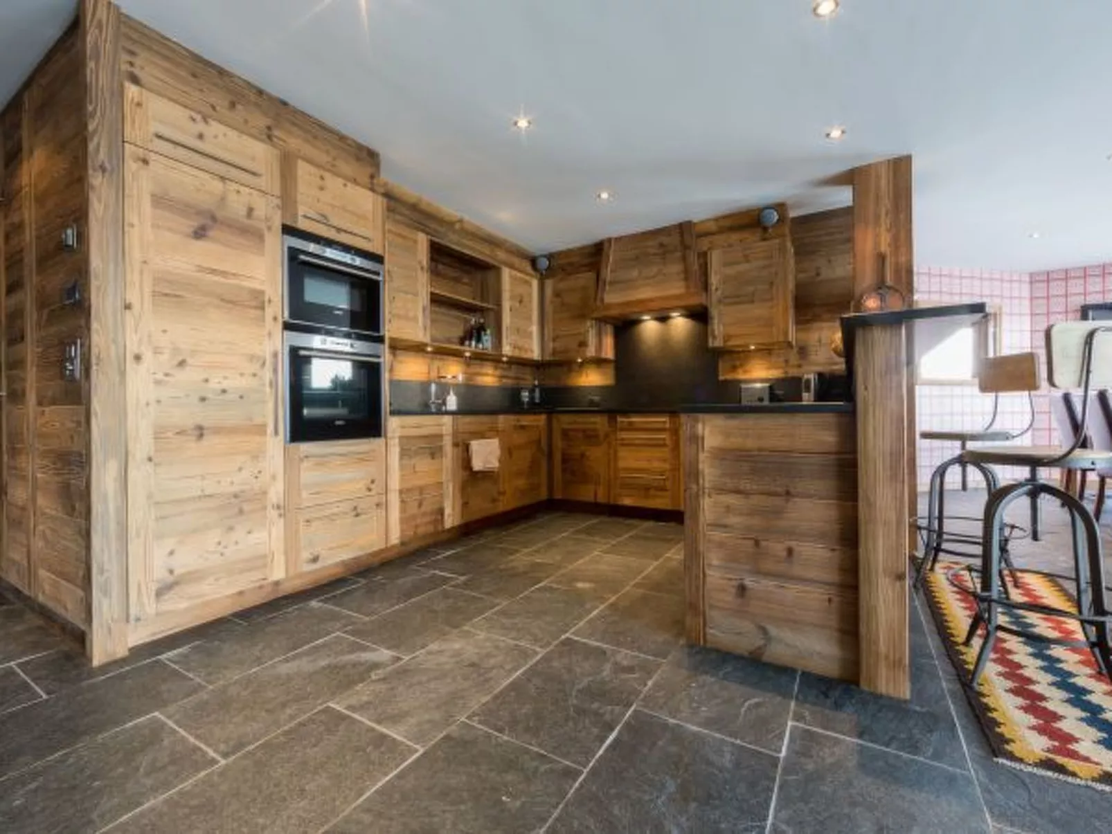 La Cordée 4 luxury ski lift  Spa access