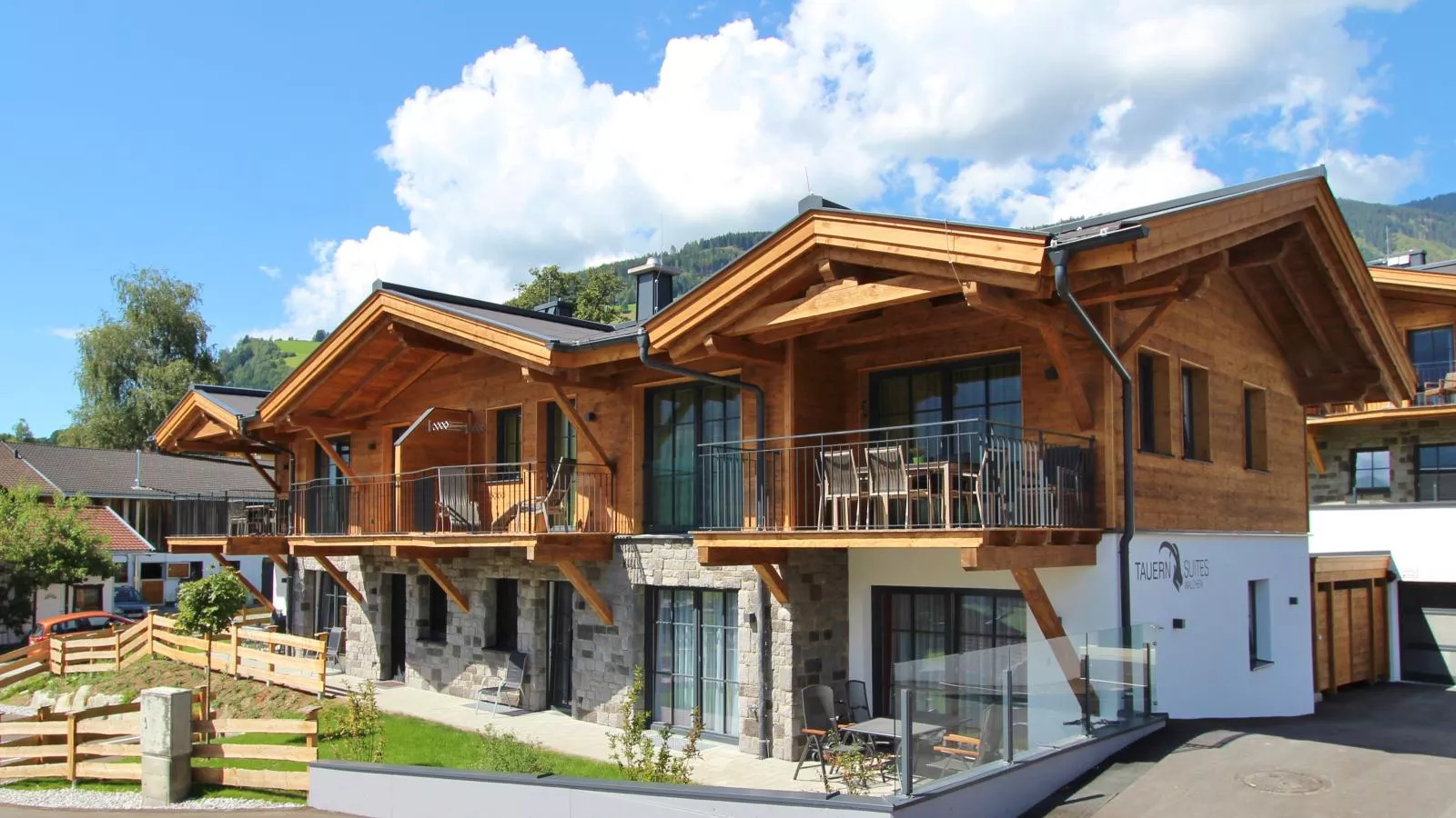 Luxury Tauern Suite Walchen Kaprun 1-Exterior summer