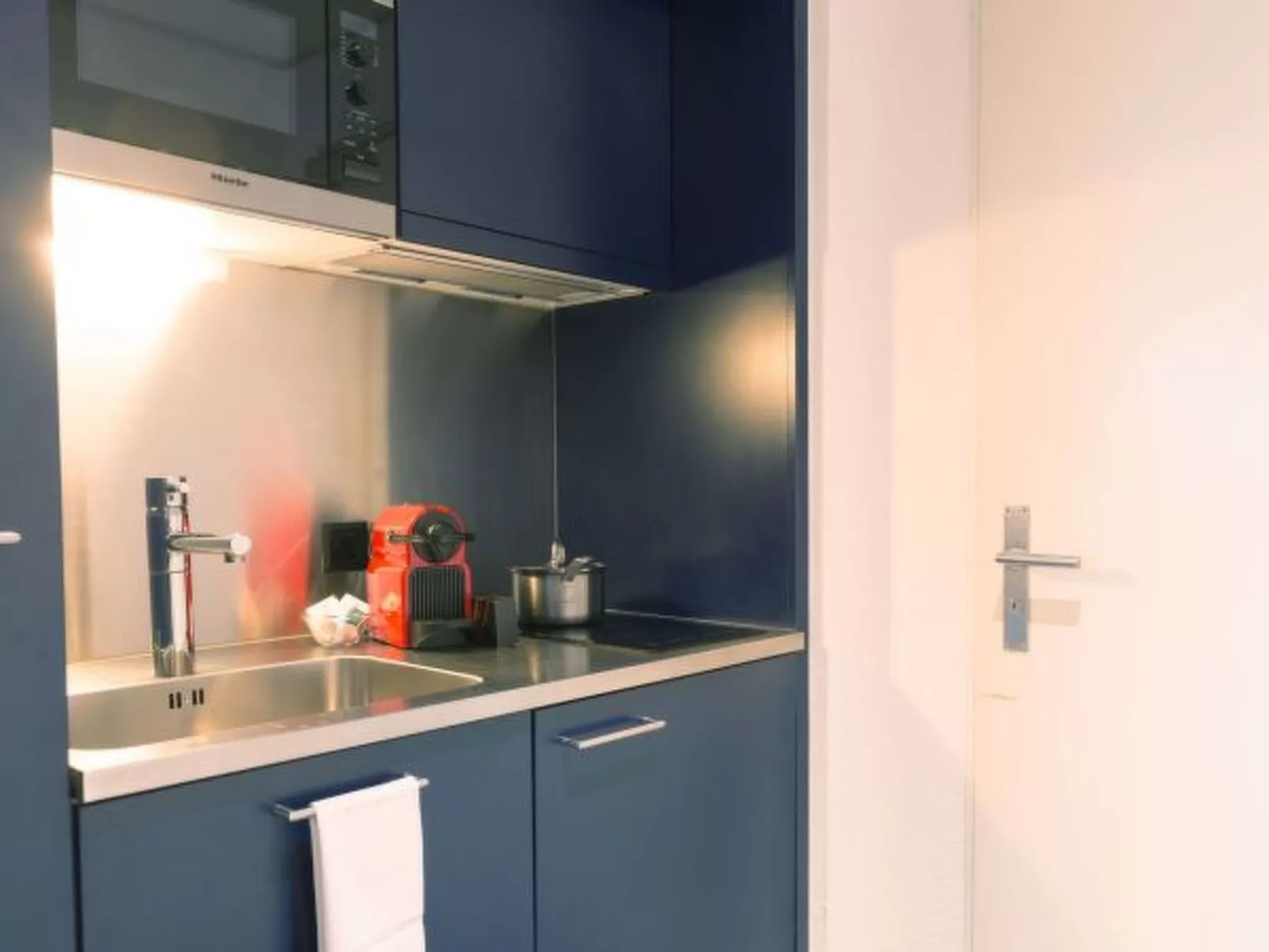 LU Bourbaki II - Allmend HITrental Apartment