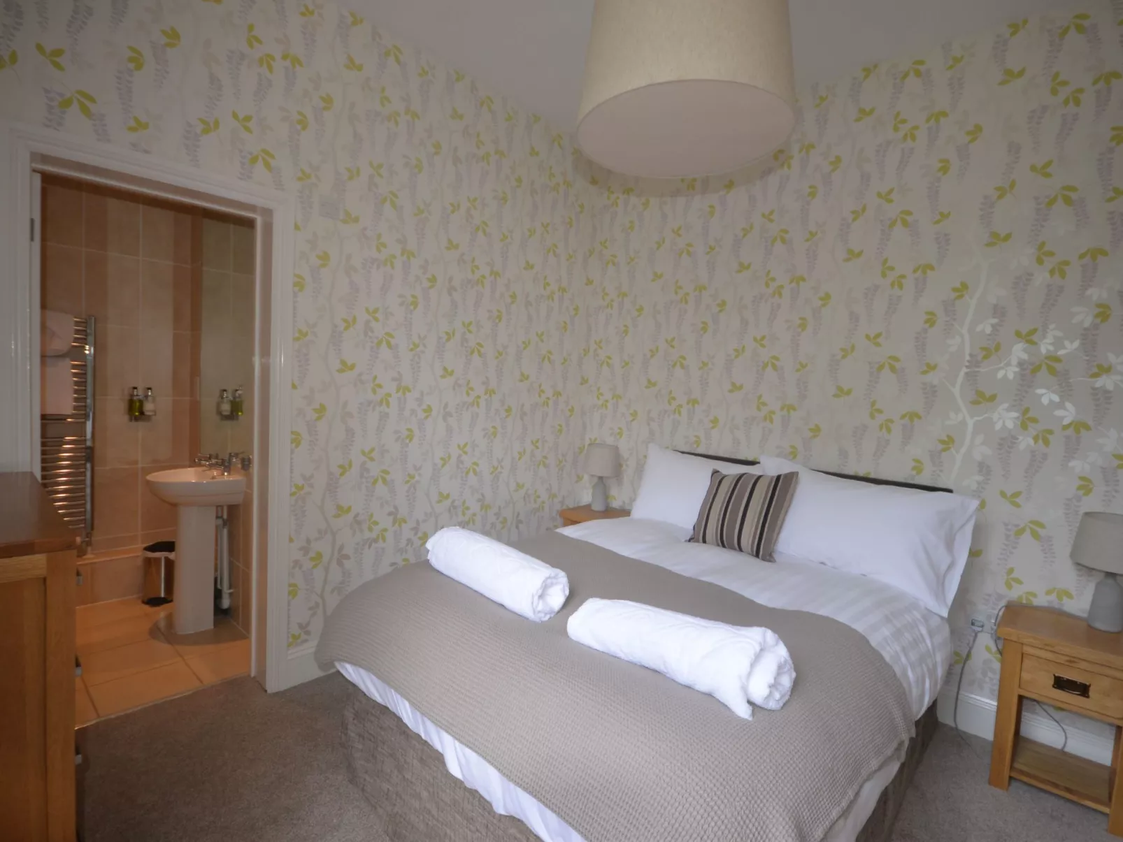 Modern eingerichtete Ferienwohnung in der unteren Etage