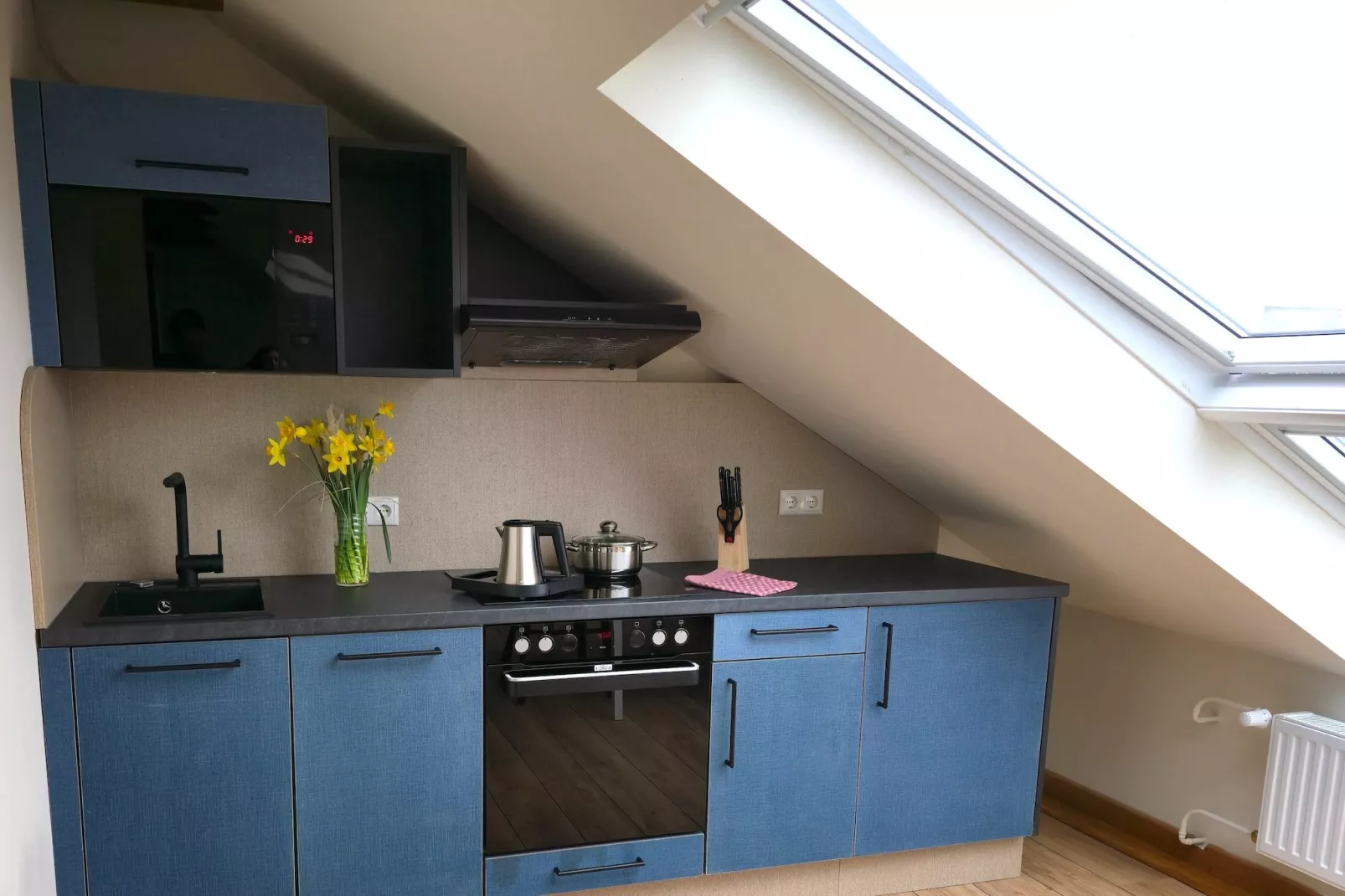 1-Raum Dachstudio - Kitchen