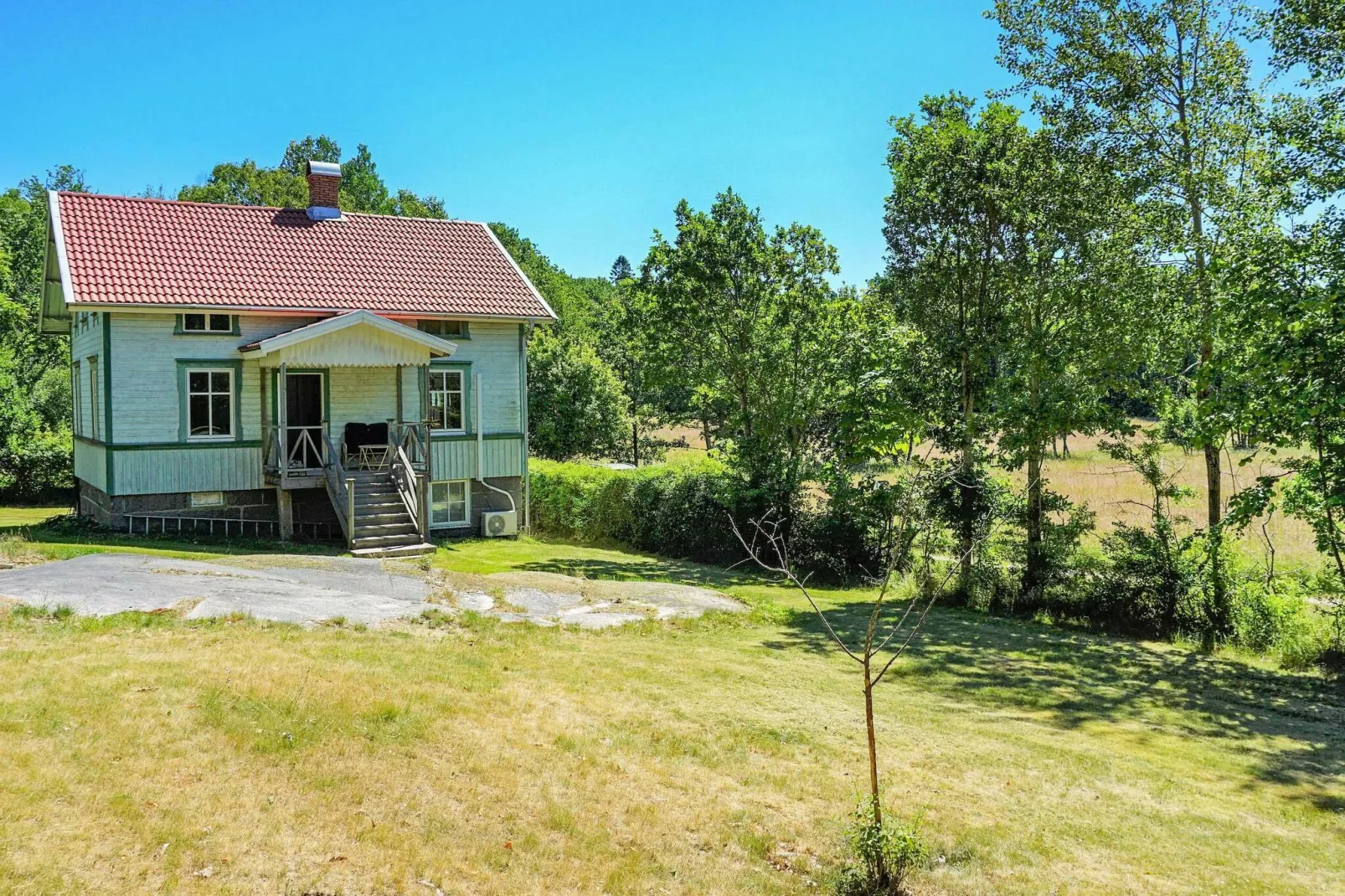 5 person holiday home in KUNGSHAMN