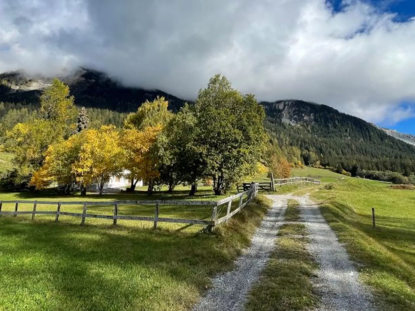 Mit Garten Tgeasa Schilendra-Lantsch/Lenz - Dehors