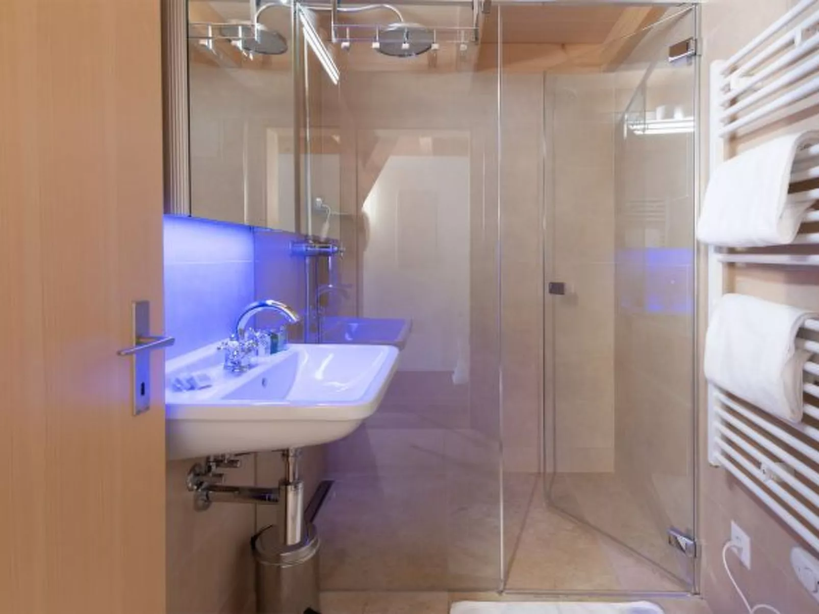 Chalet Aberot Penthouse - Inside