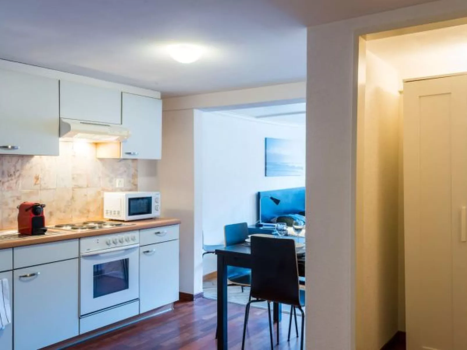 ZH Doerfli 4 - HITrental Apartment - Inside