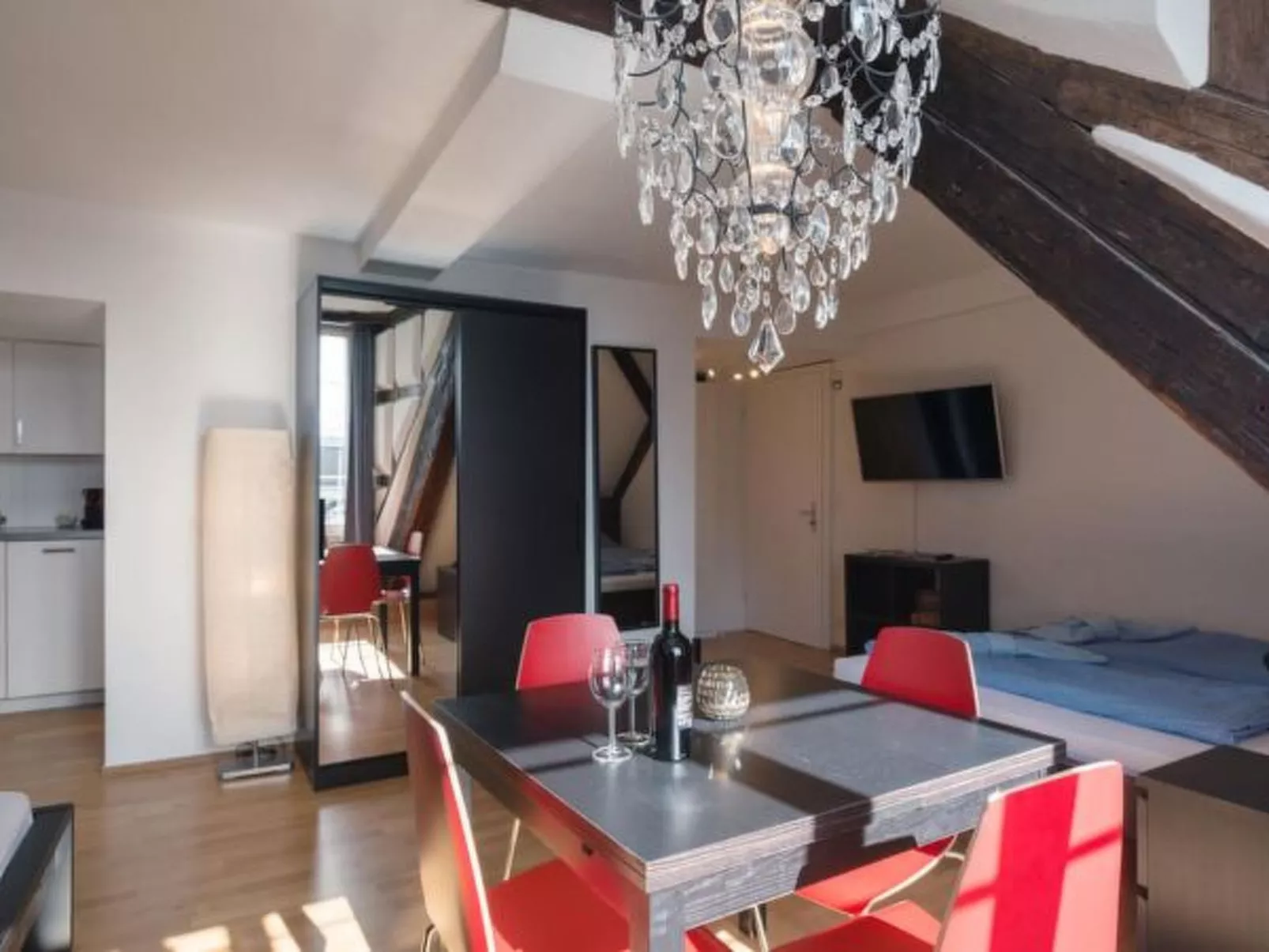 LU Mars IVa - Chapel Bridge HITrental Apartment - Drinnen