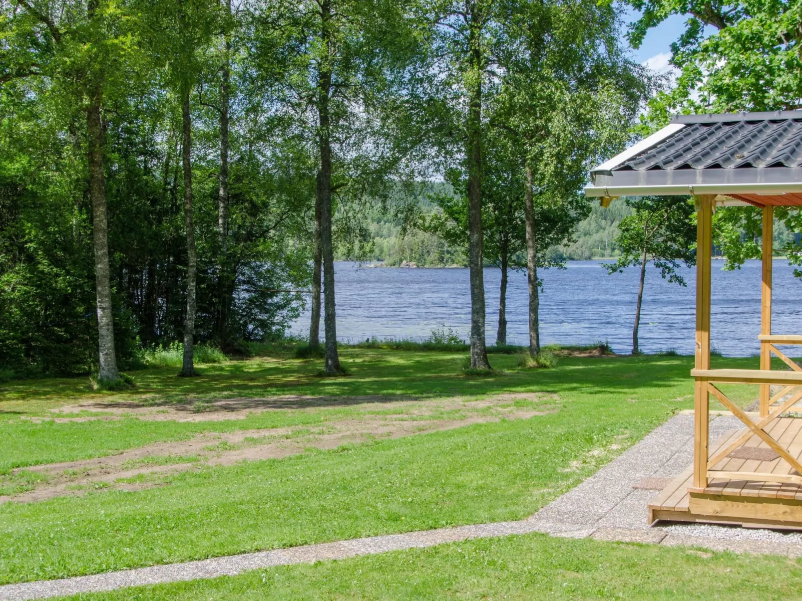 Idyllisches Schwedenhaus mit eigener Sauna - Draußen