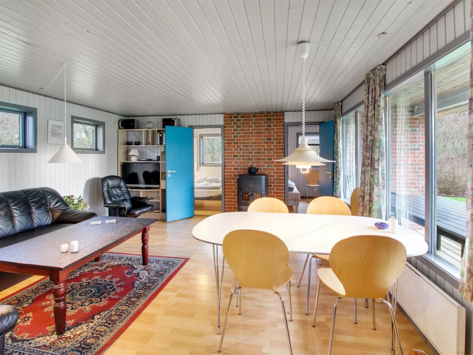 "Kate" - 700m to the fjord - Drinnen