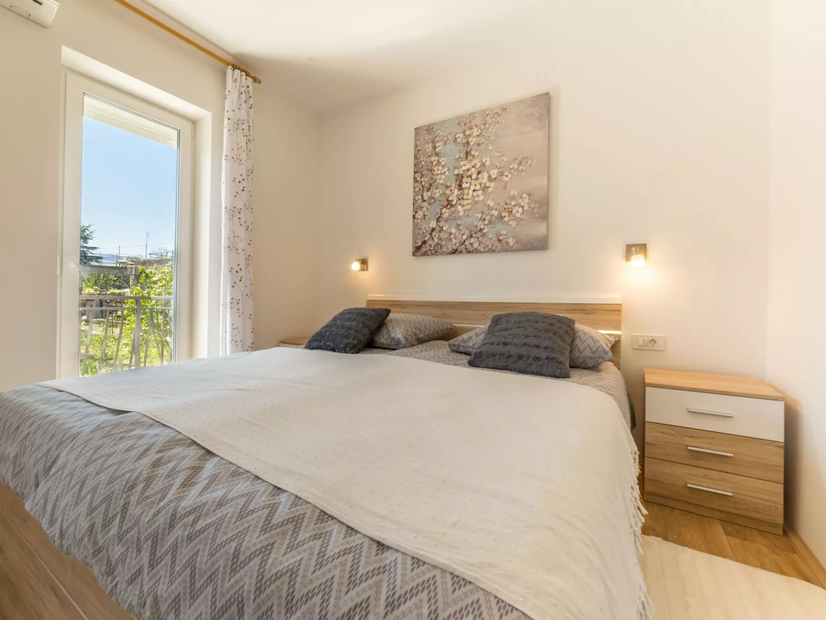 Apartment Raspolic no.2 - Image-tags.info