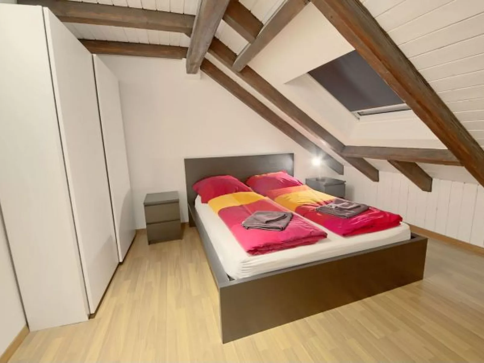 ZH Strawberry - Oerlikon HITrental Apartment - Dedans