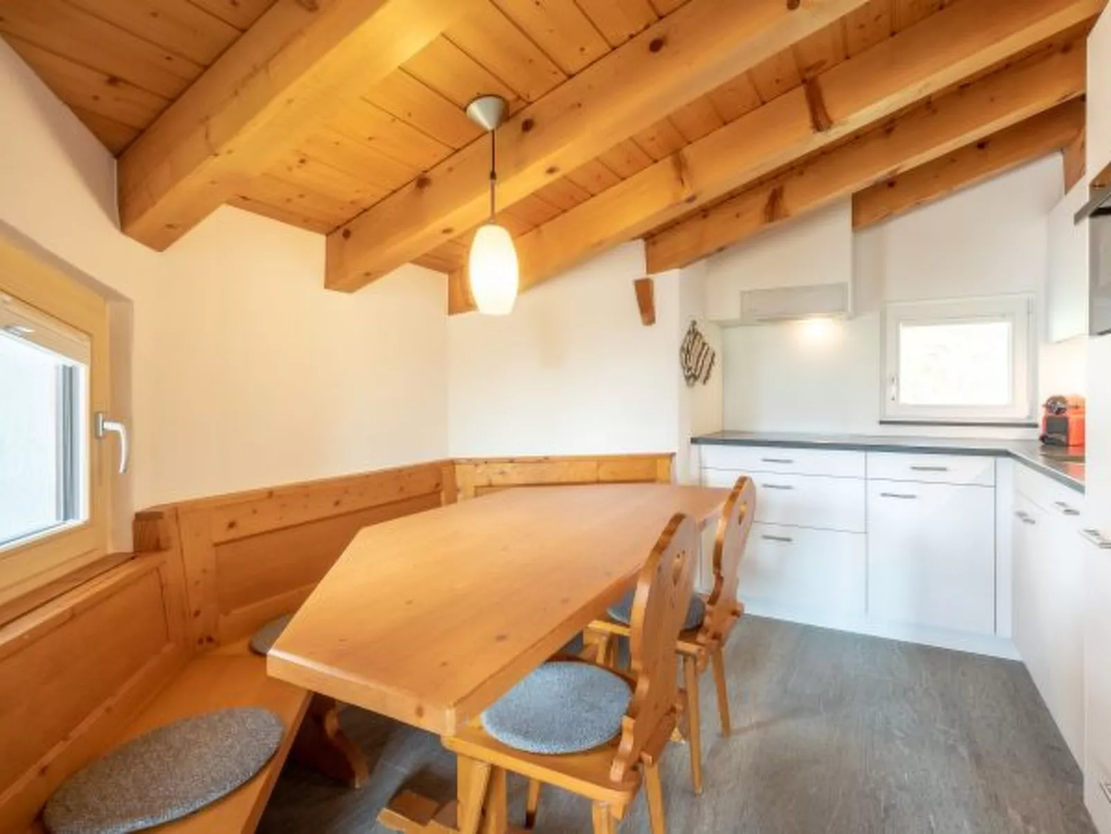 Casa Darschalè 11 - Inside