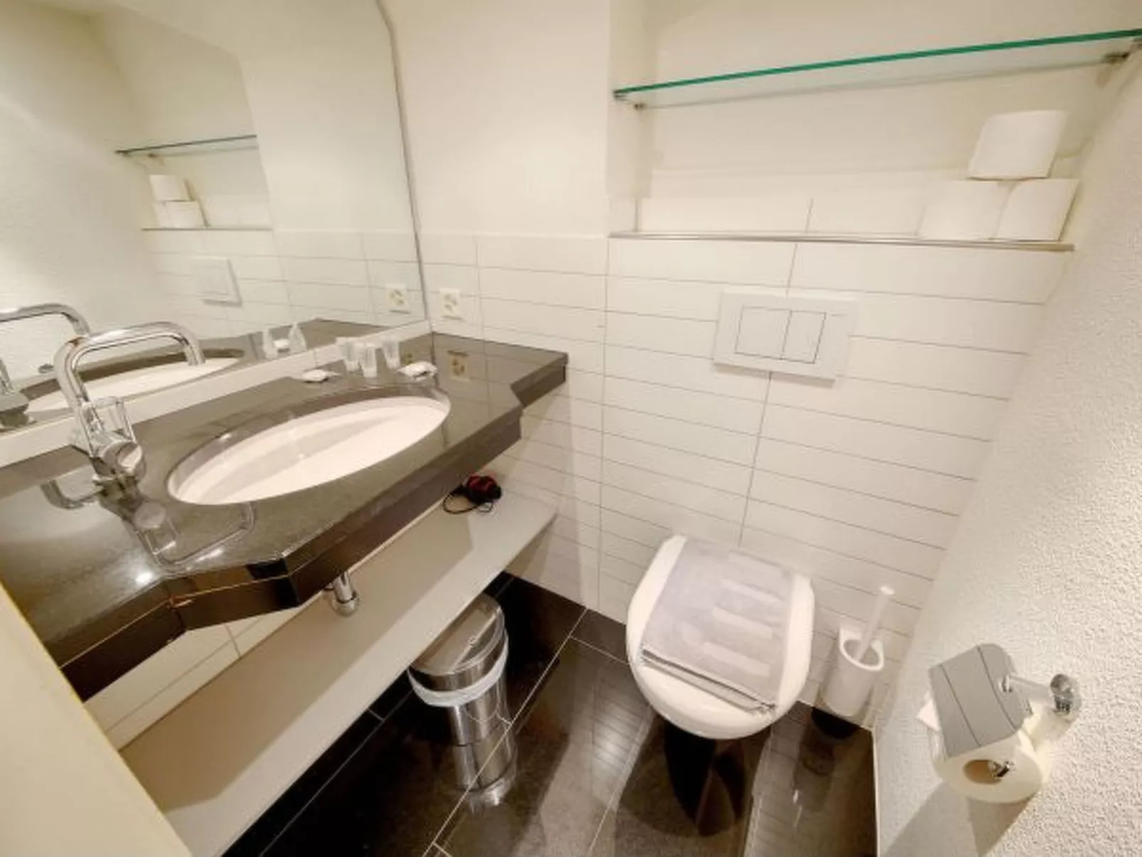 ZH Gasse 2 – HITrental Schmidgasse Apartment - Inside