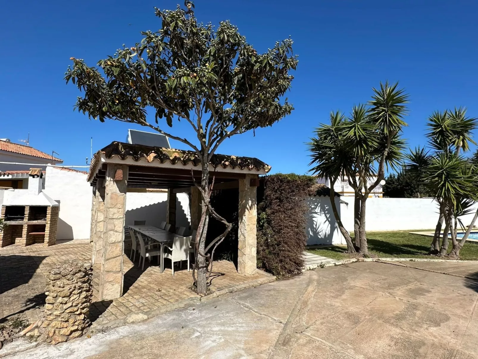 Gemütliches Ferienhaus für 8 Personen - Draußen