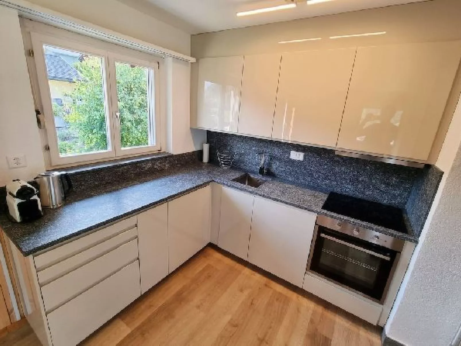 Alpine Retreat & Sauna - Inside