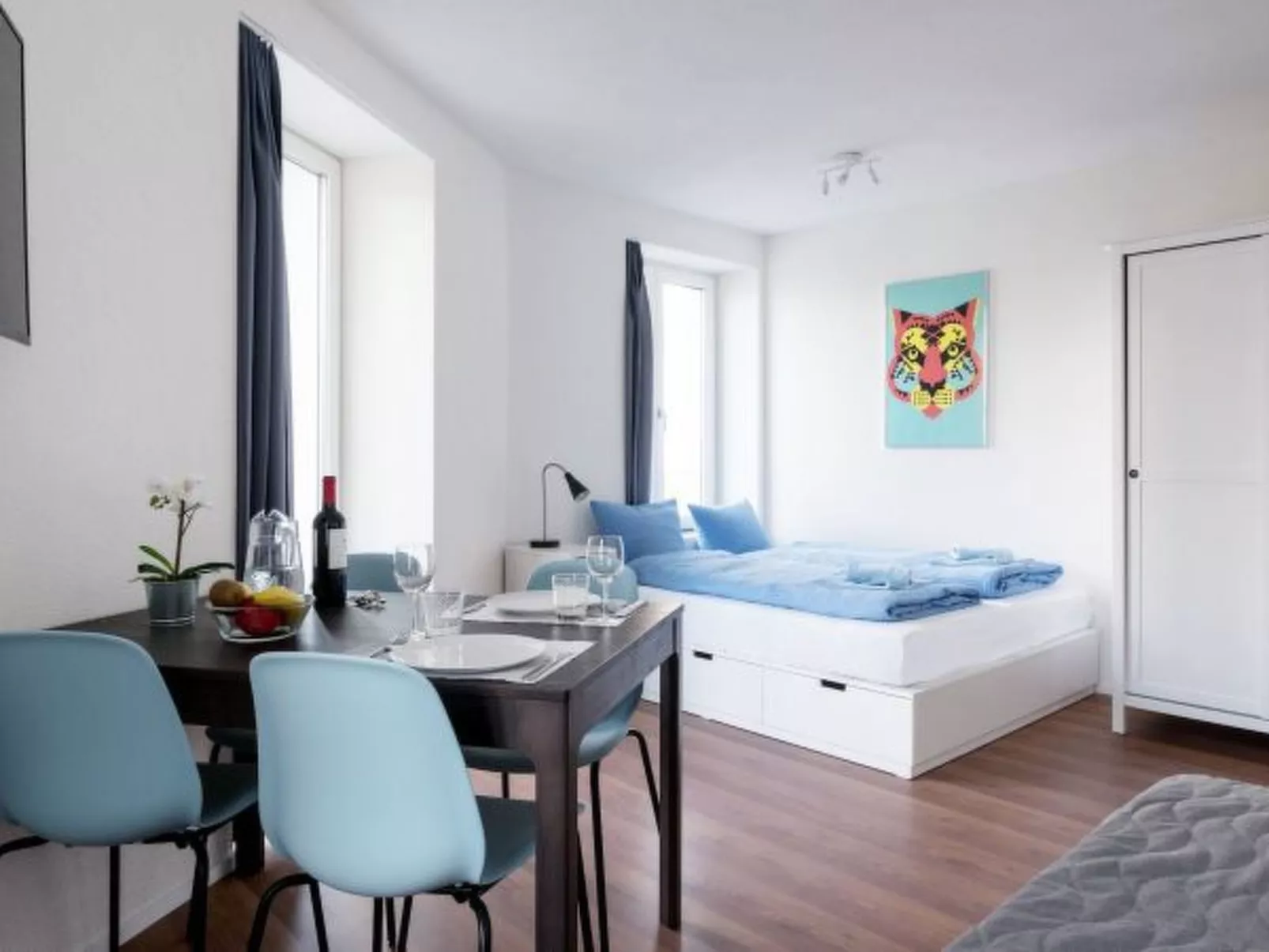 ZH Tiger - Altstetten HITrental Apartment - Dedans