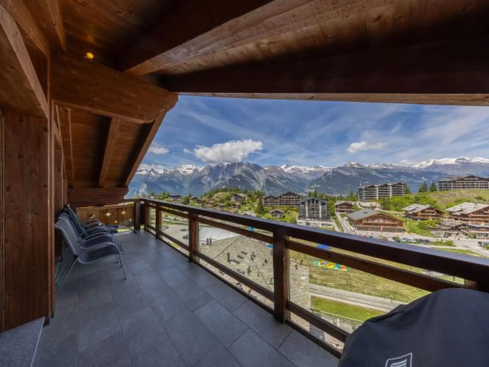 Montagnard 12 - Spa Access - Dehors