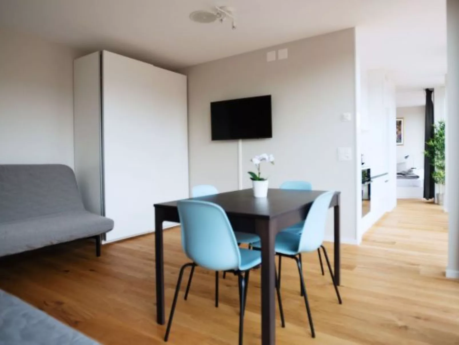 BS Monet V - Marktplatz HITrental Apartment - Inside