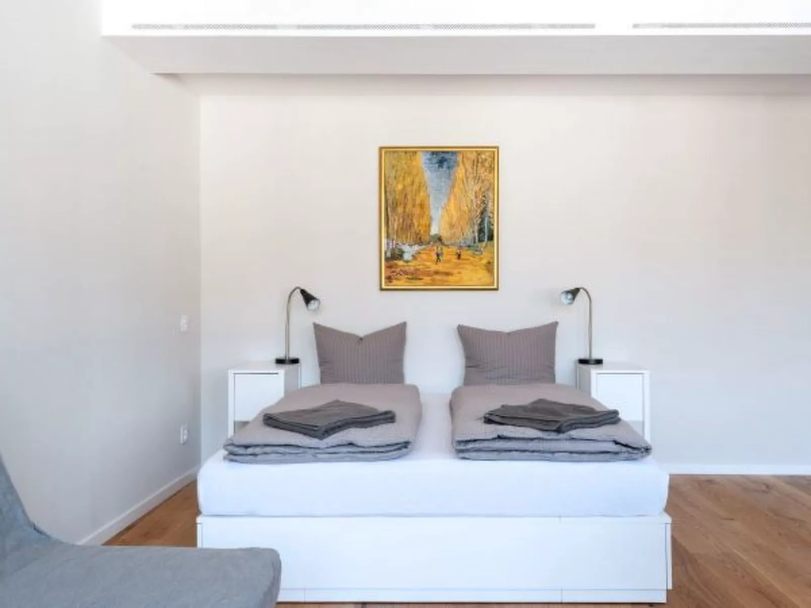 BS Van Gogh IV - Marktplatz HITrental Apartment - Dedans