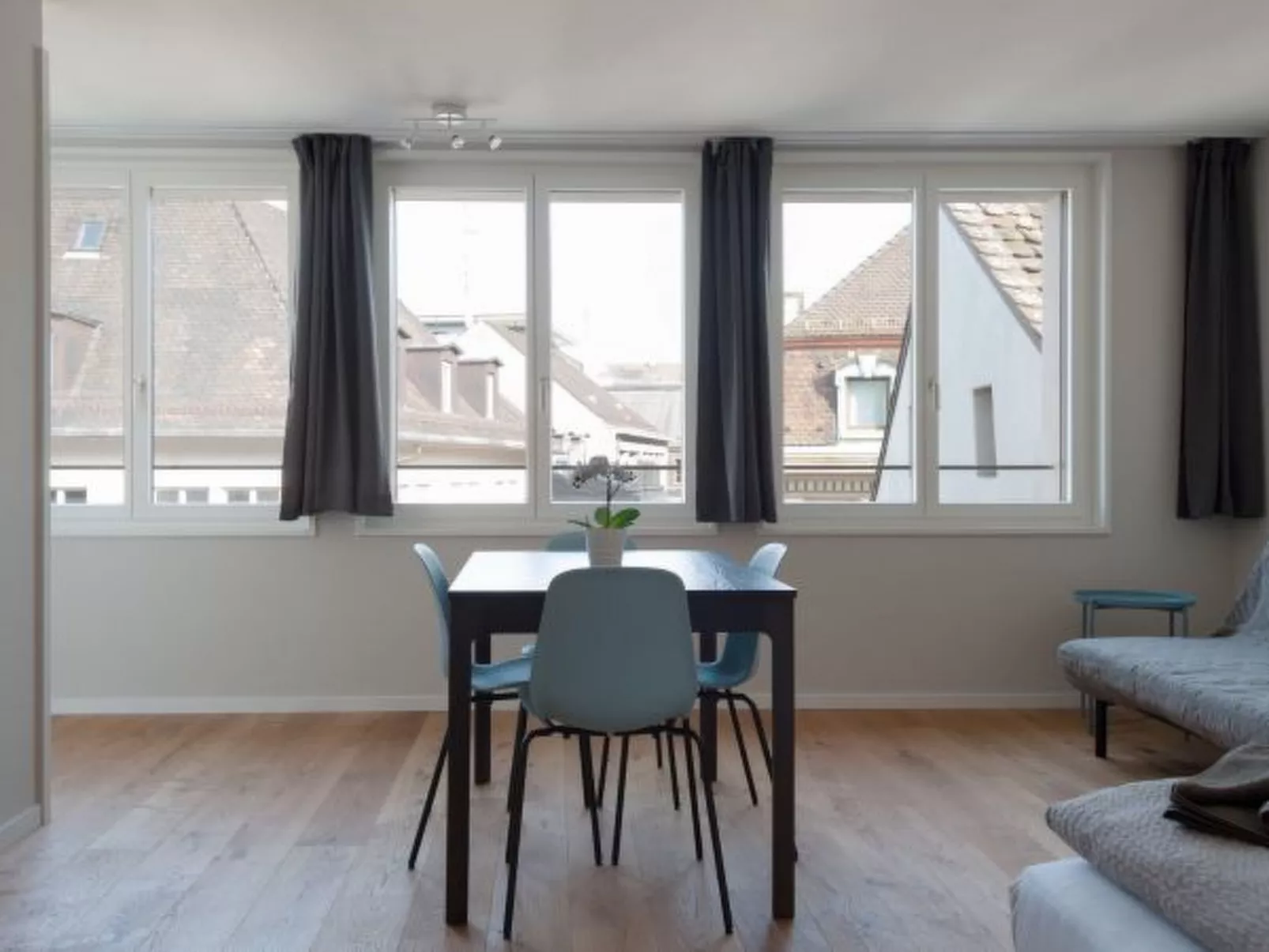 BS Van Gogh II - Marktplatz HITrental Apartment - Dedans