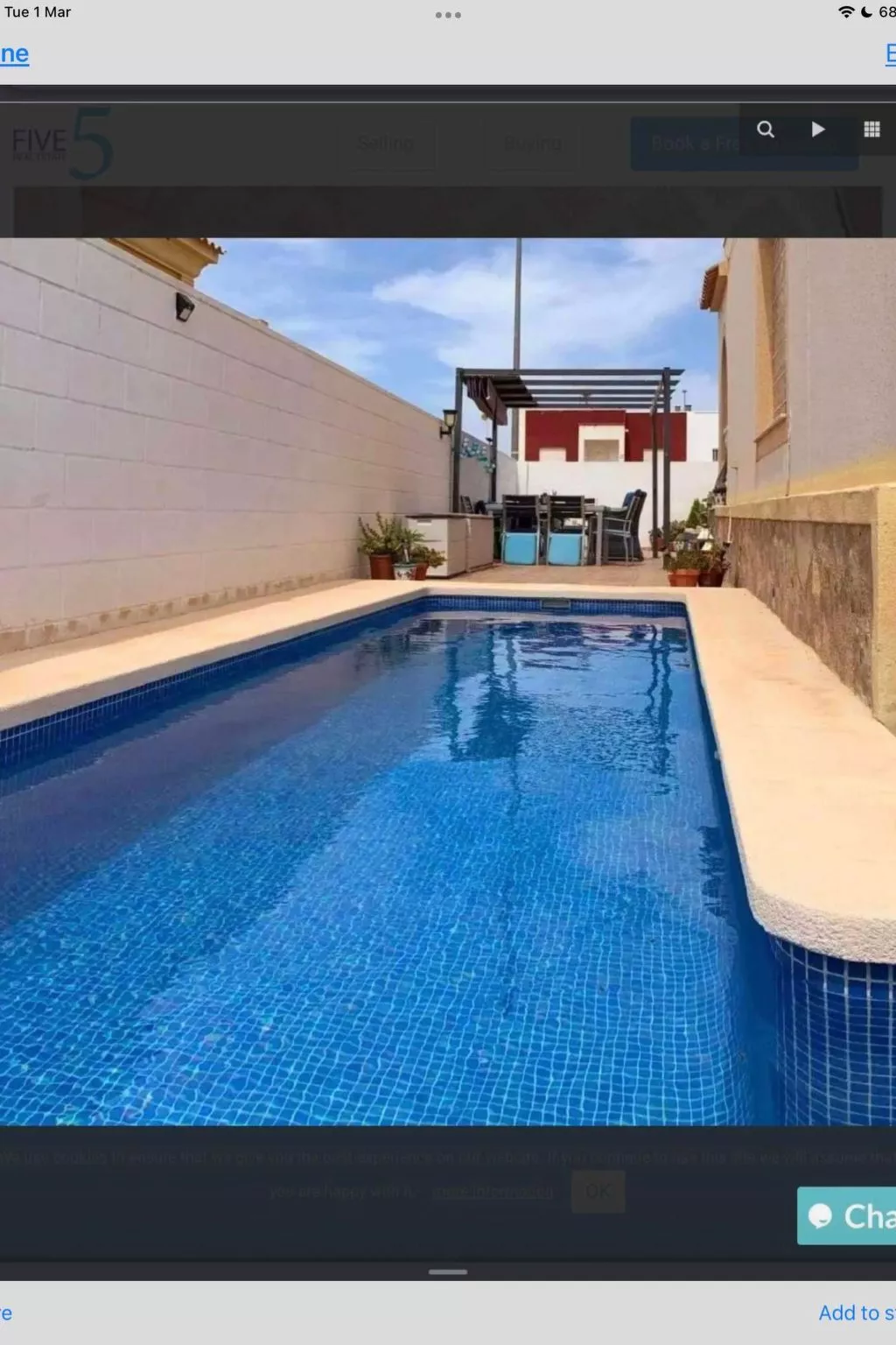 "Vao -New sierra golf" - Outside