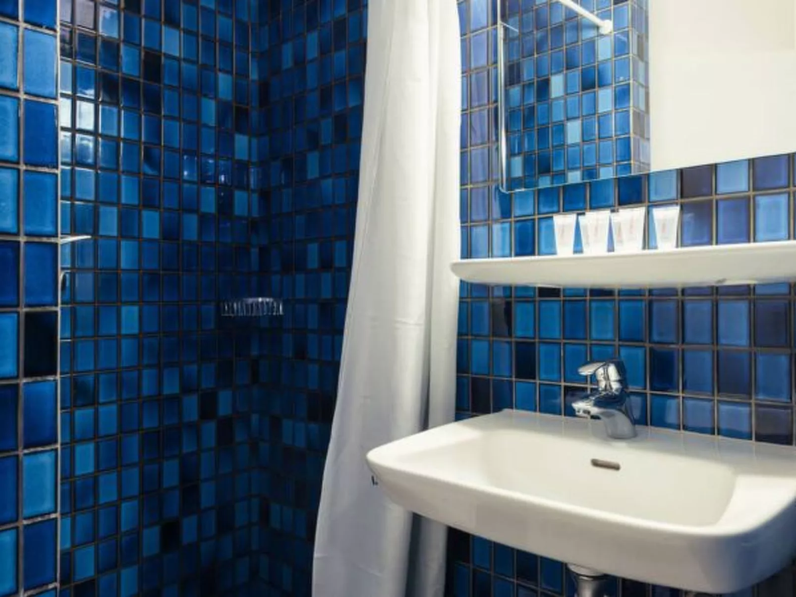 LU Venus ll - Old Town HITrental Apartment - Inside