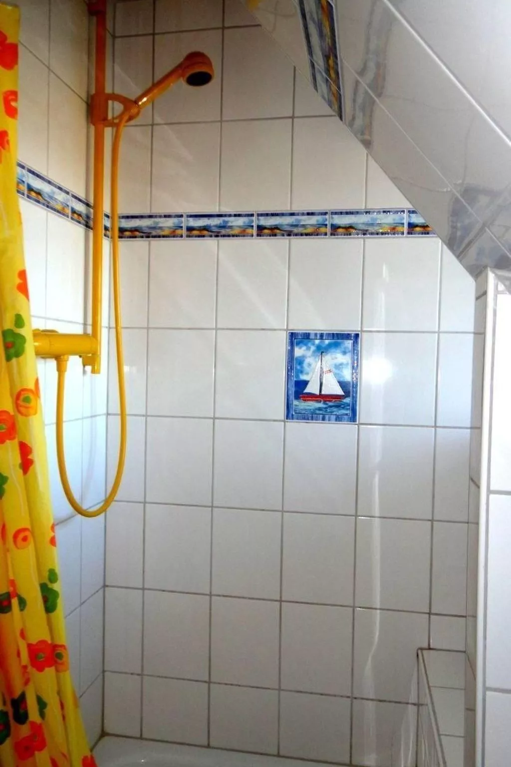 Wohnung in einem reetgedeckten Friesenhaus aus dem Jahr 1860 - Drinnen
