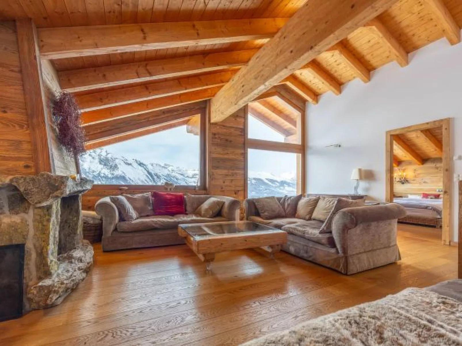 Above the Clouds - spacious chalet with great view - Drinnen
