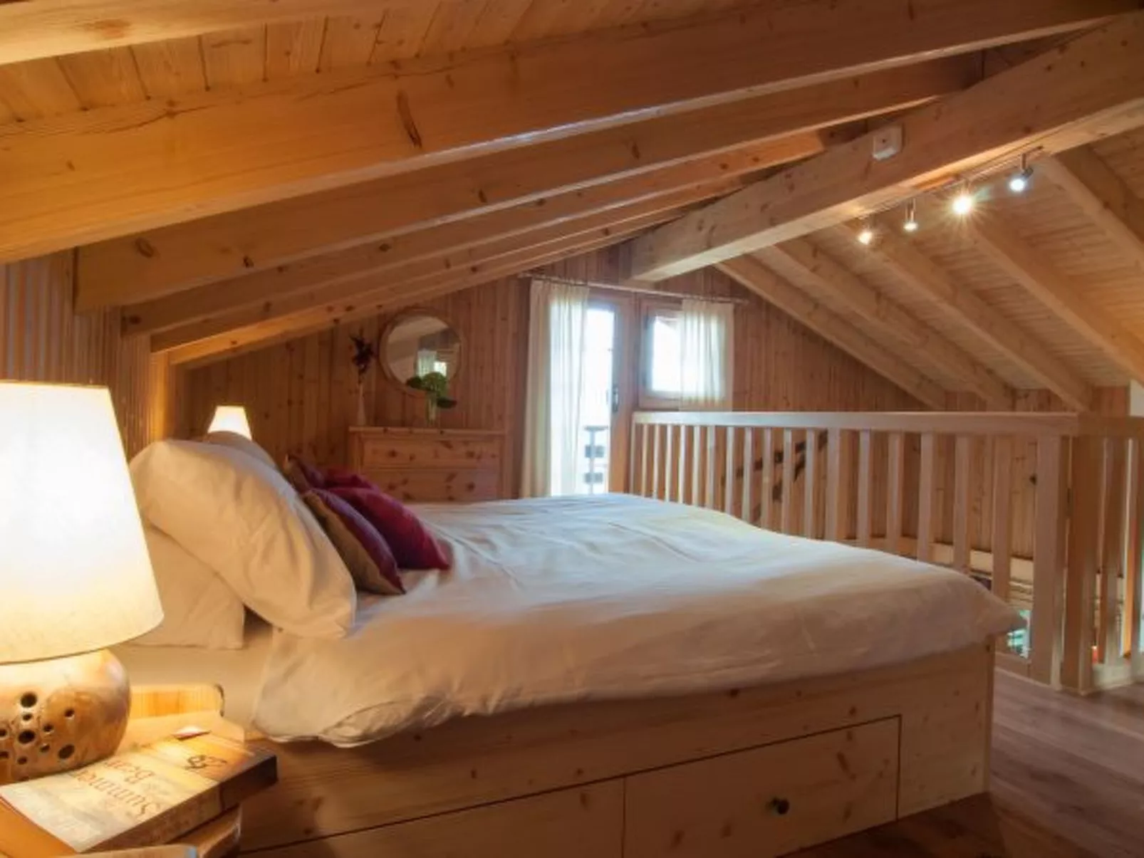 Chalet Lisa, ski-in/out, accessible by car - Drinnen