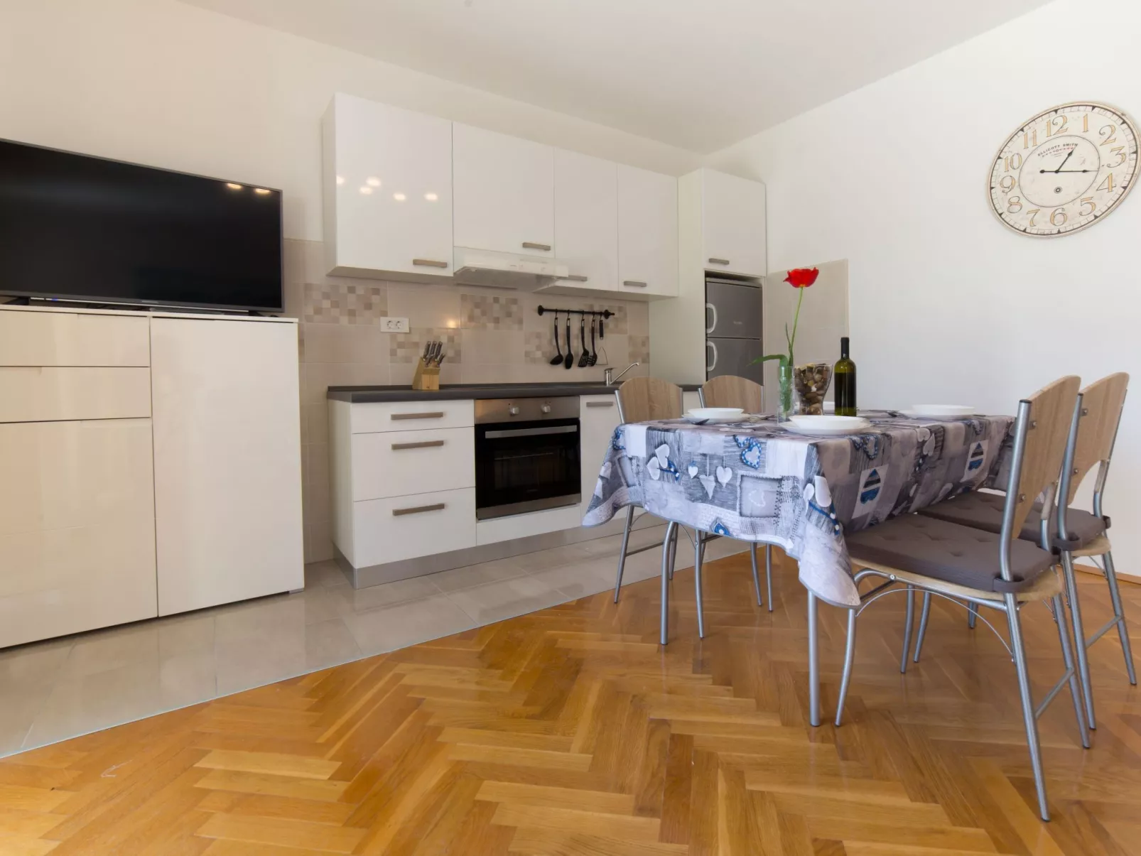 Apartment Raspolic no.2 - Image-tags.info