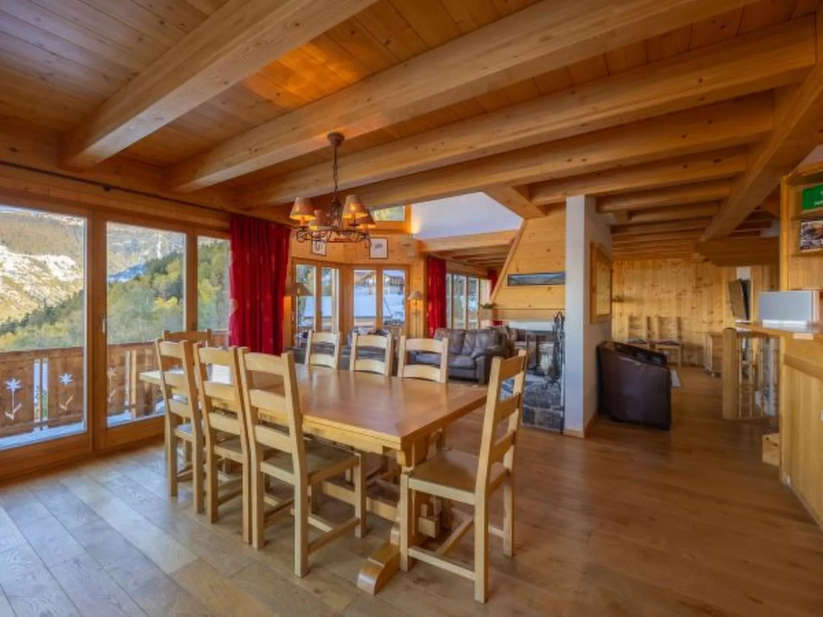 Chalet Vansamis, views & sauna - Drinnen