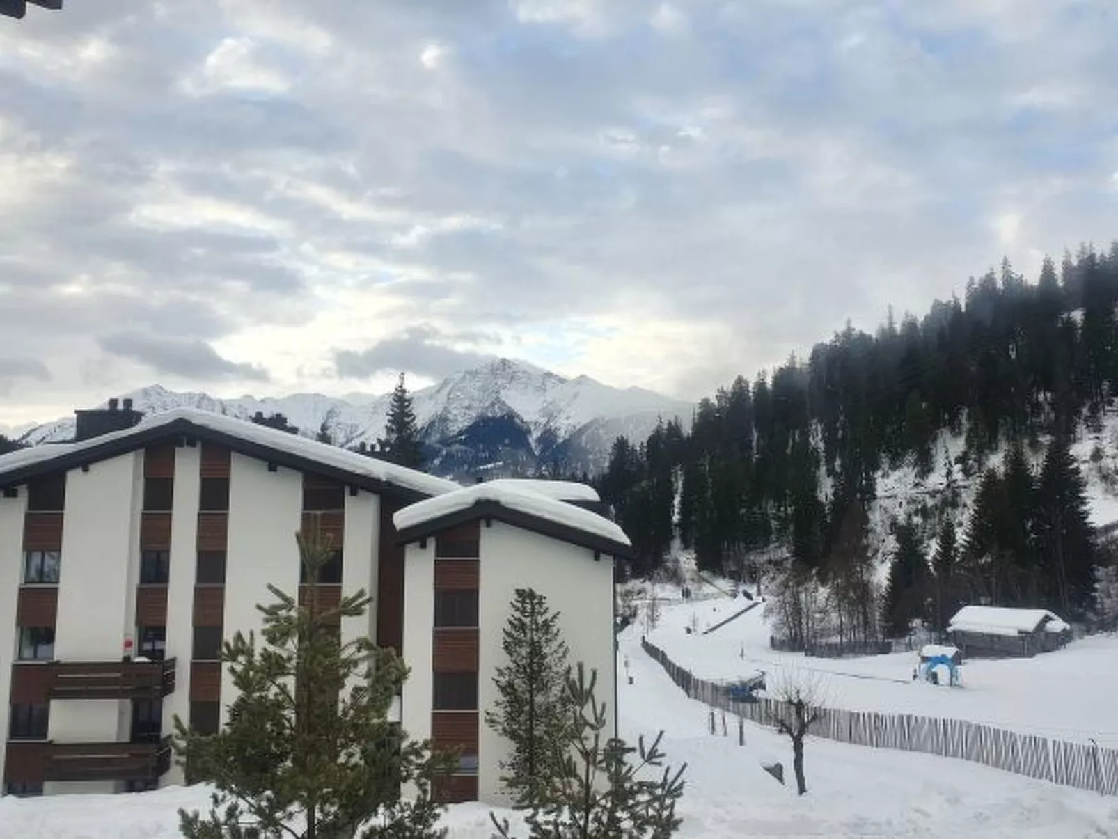 Maighels 8-9 - Outside