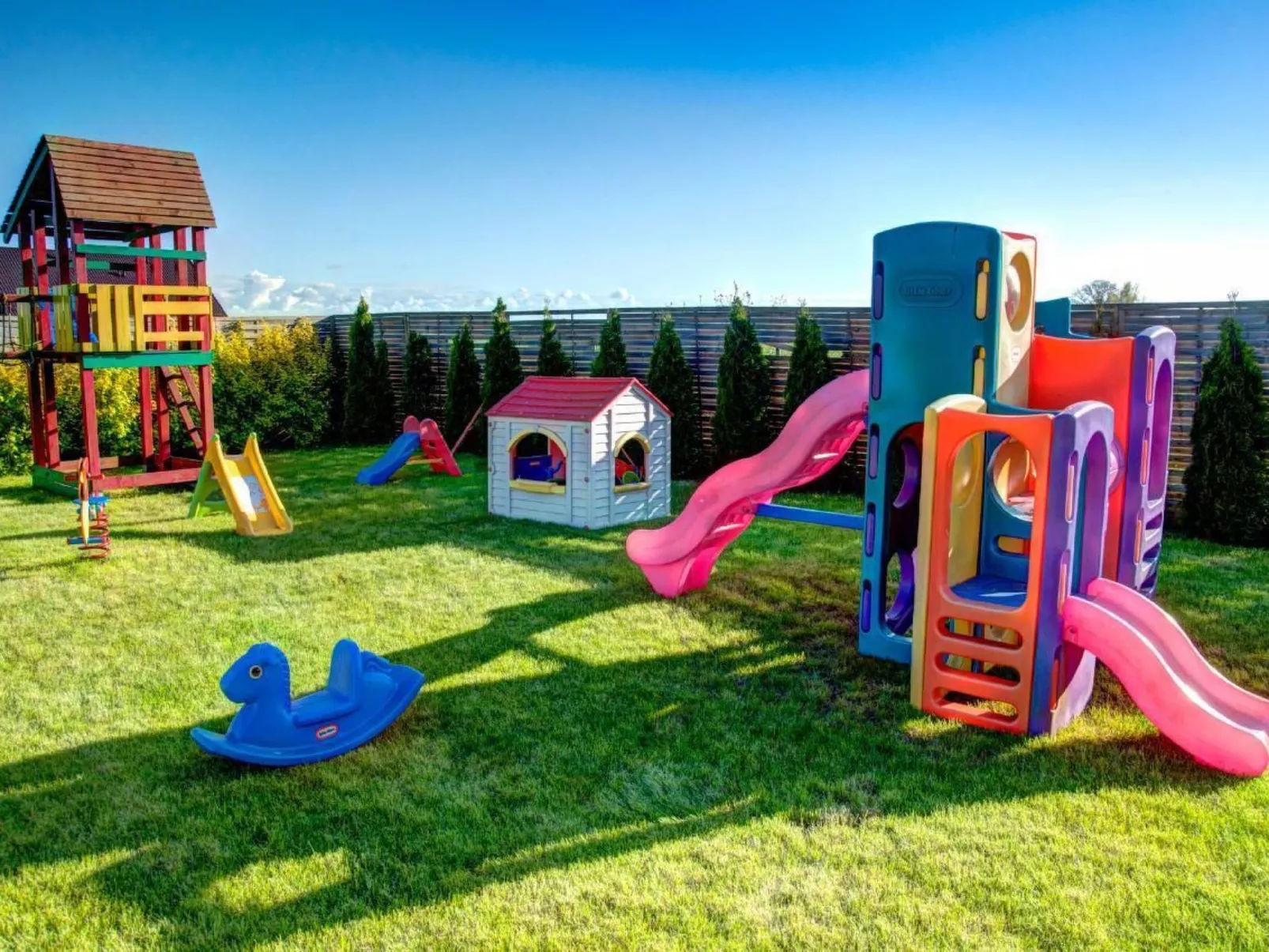 "Ferienwohnung" mitten im Grünen - Draußen