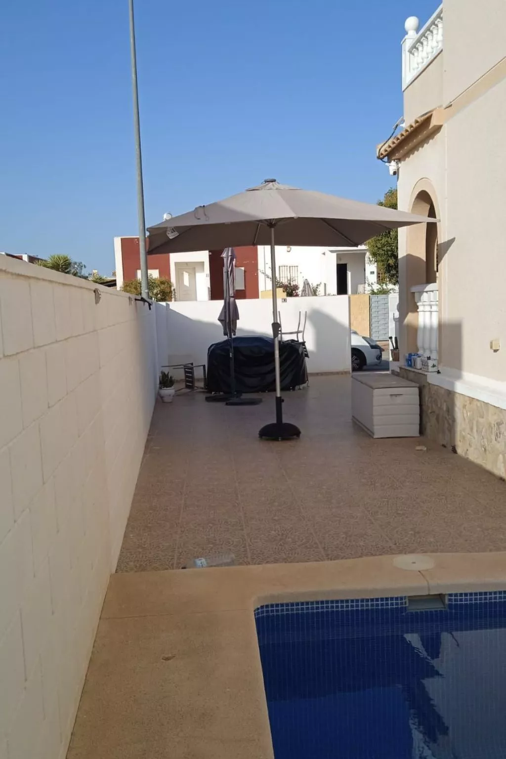 "Vao -New sierra golf" - Outside