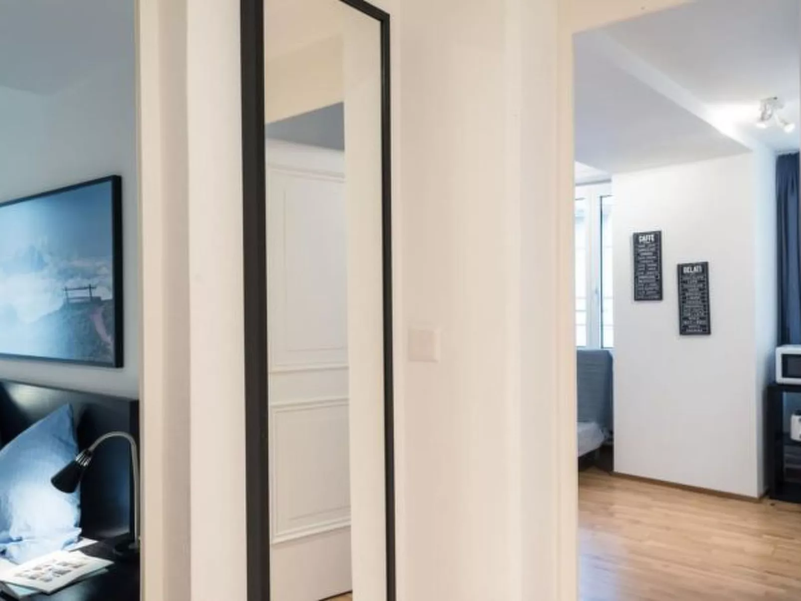 LU Venus ll - Old Town HITrental Apartment - Inside