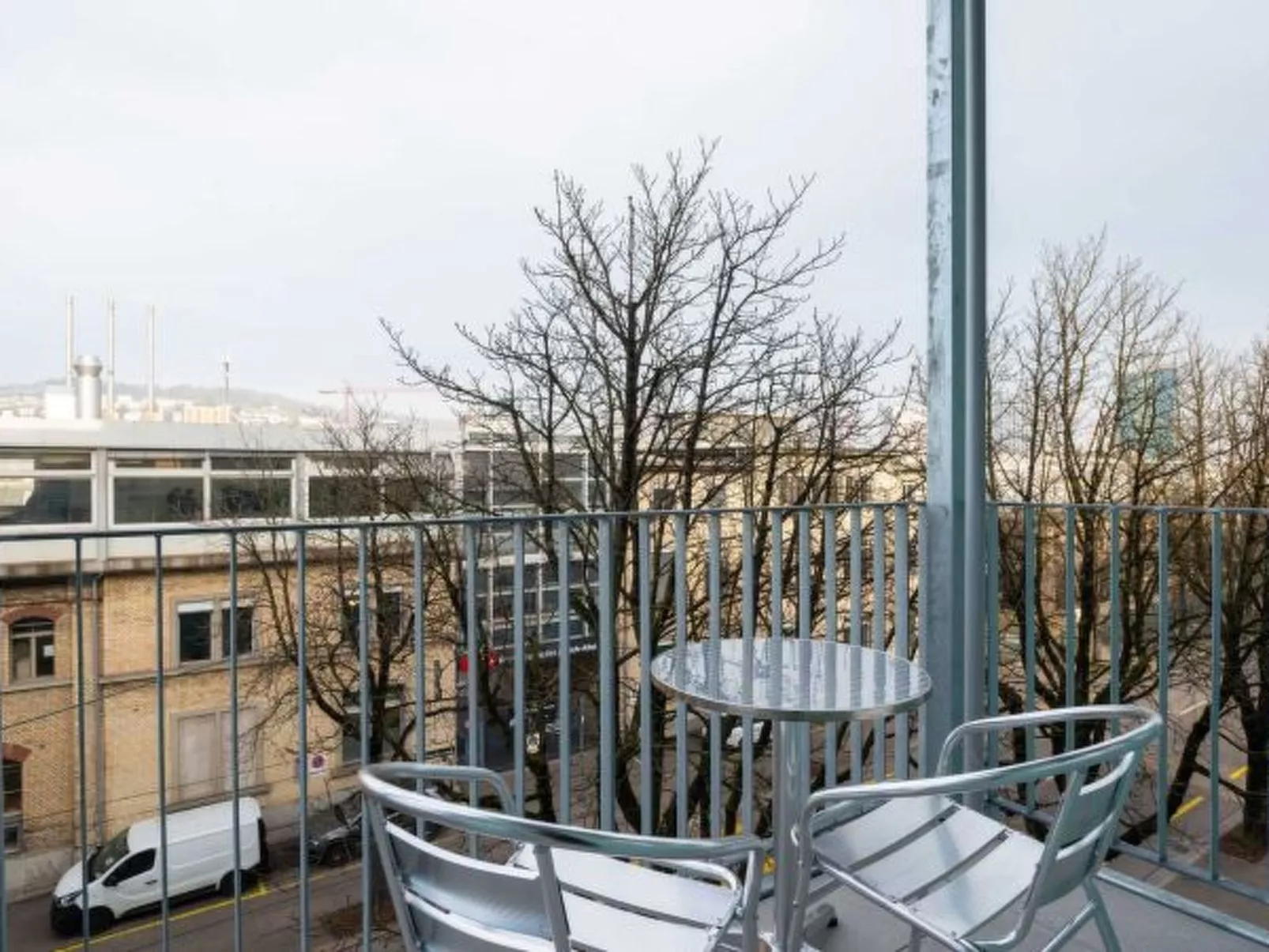 ZH Blue 3 - Letzigrund HITrental Apartment - Outside