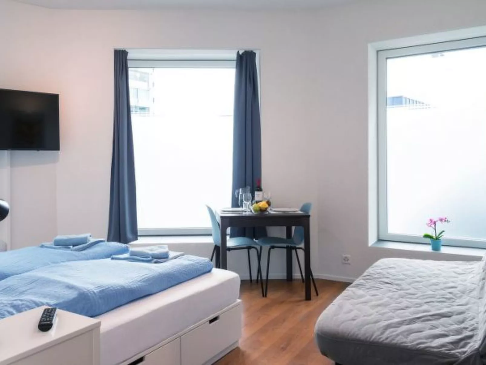 ZH Tiger - Altstetten HITrental Apartment - Dedans