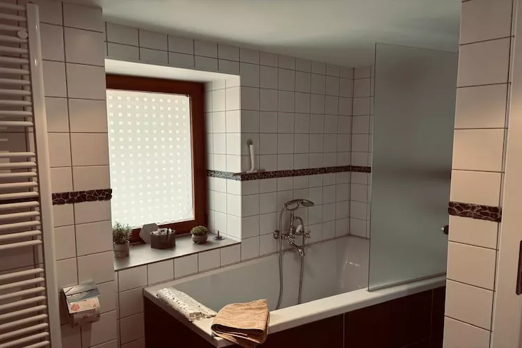 Ferienhaus Gerolstein-Müllenborn - Bathroom