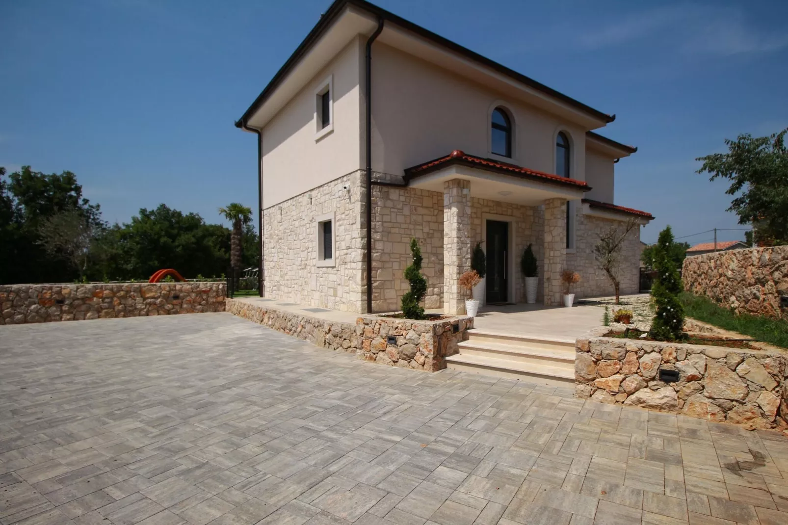Villa Sara-Exterior summer