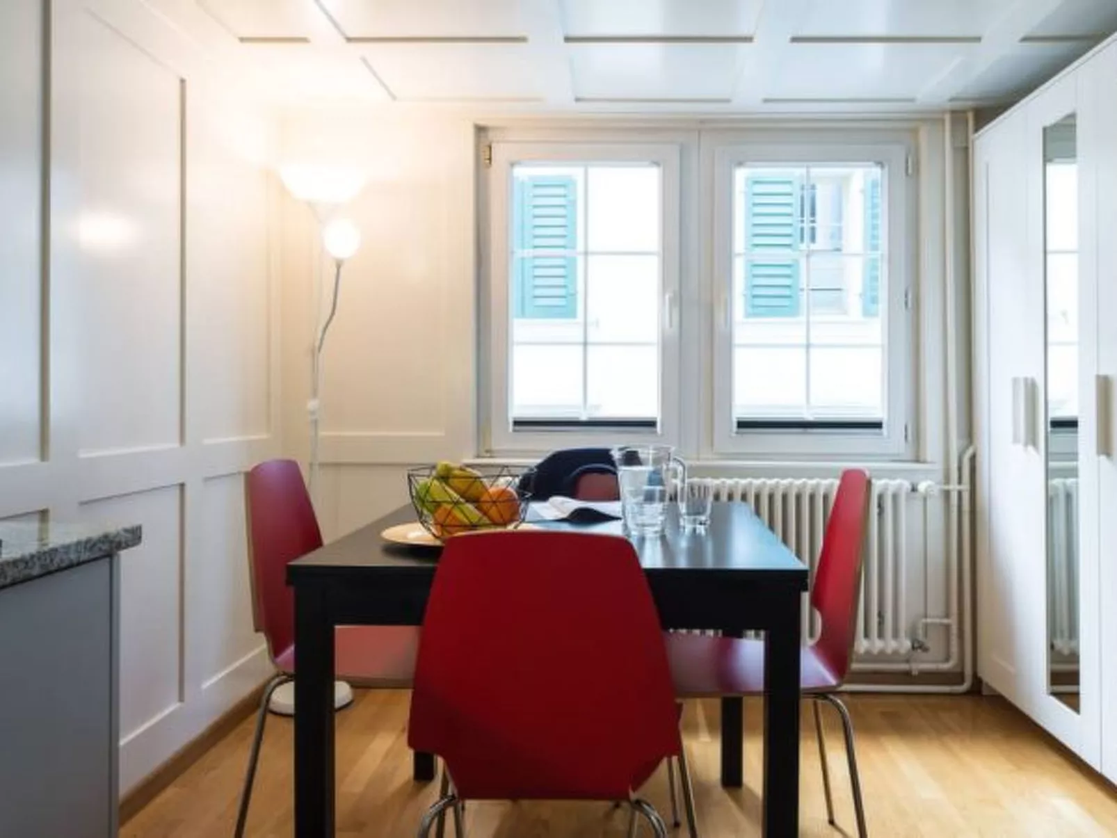 ZG Zeughausgasse IV - HITrental Apartment - Drinnen