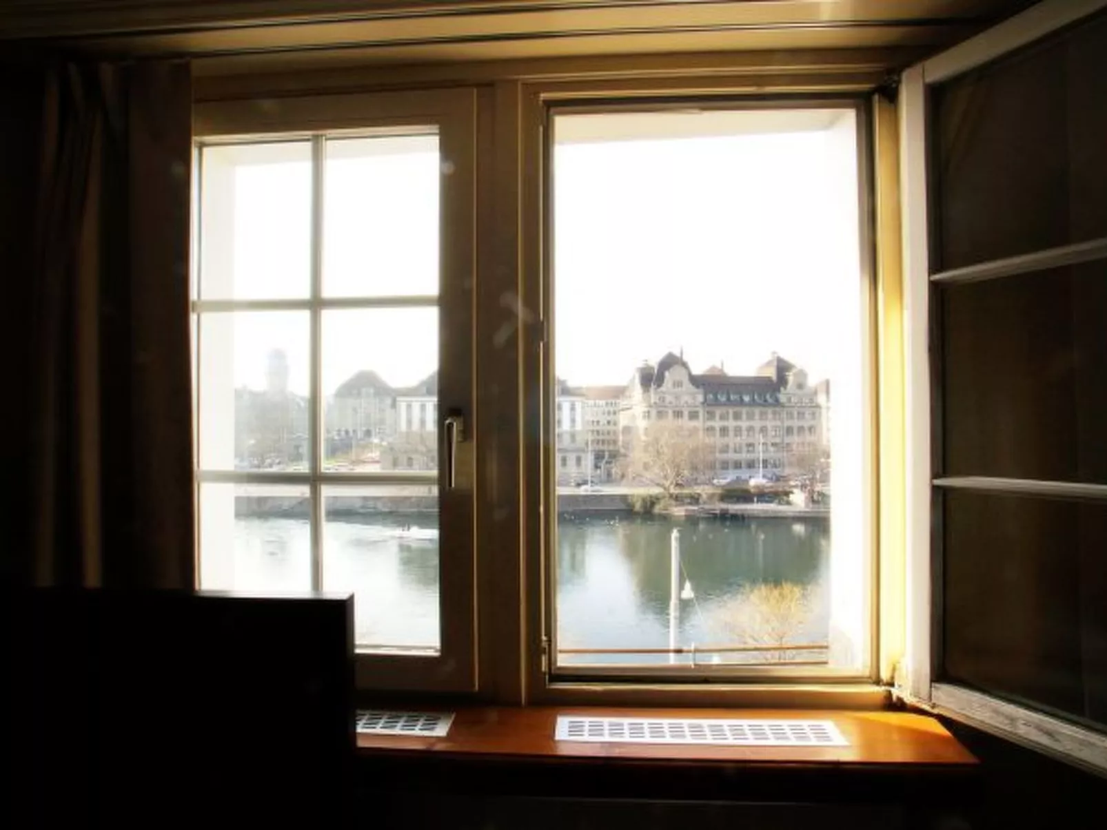 ZH Limmat 5 - HITrental Apartment - Drinnen