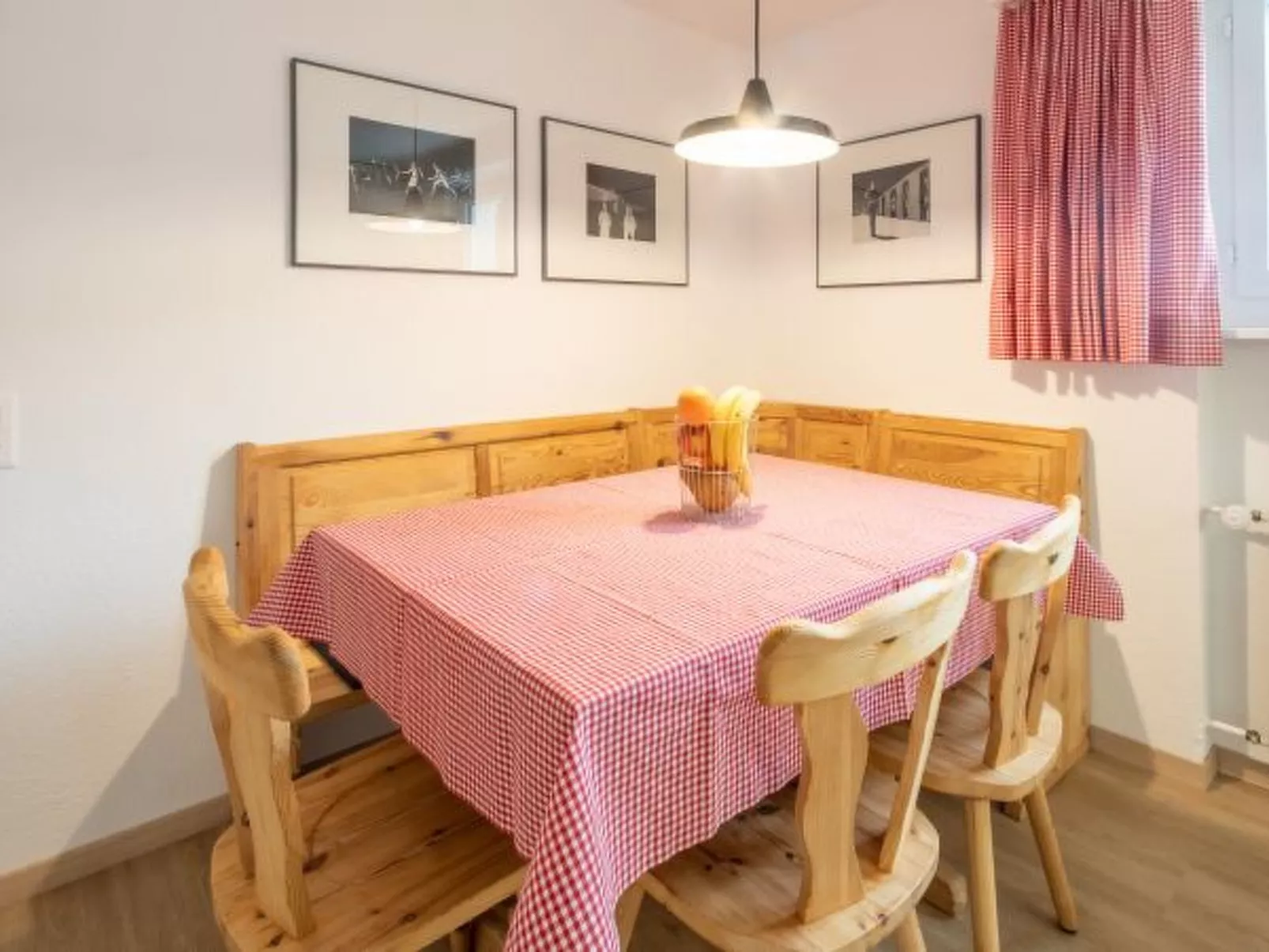 Casa Casura - Inside