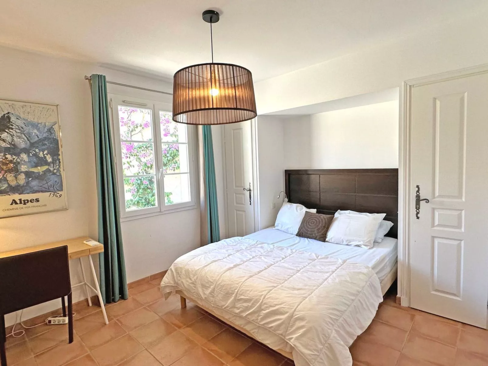 Villa T4 - 6 Personen - Privates Schwimmbad - WiFi - Klimaanlage - Sainte Maxim - Dedans