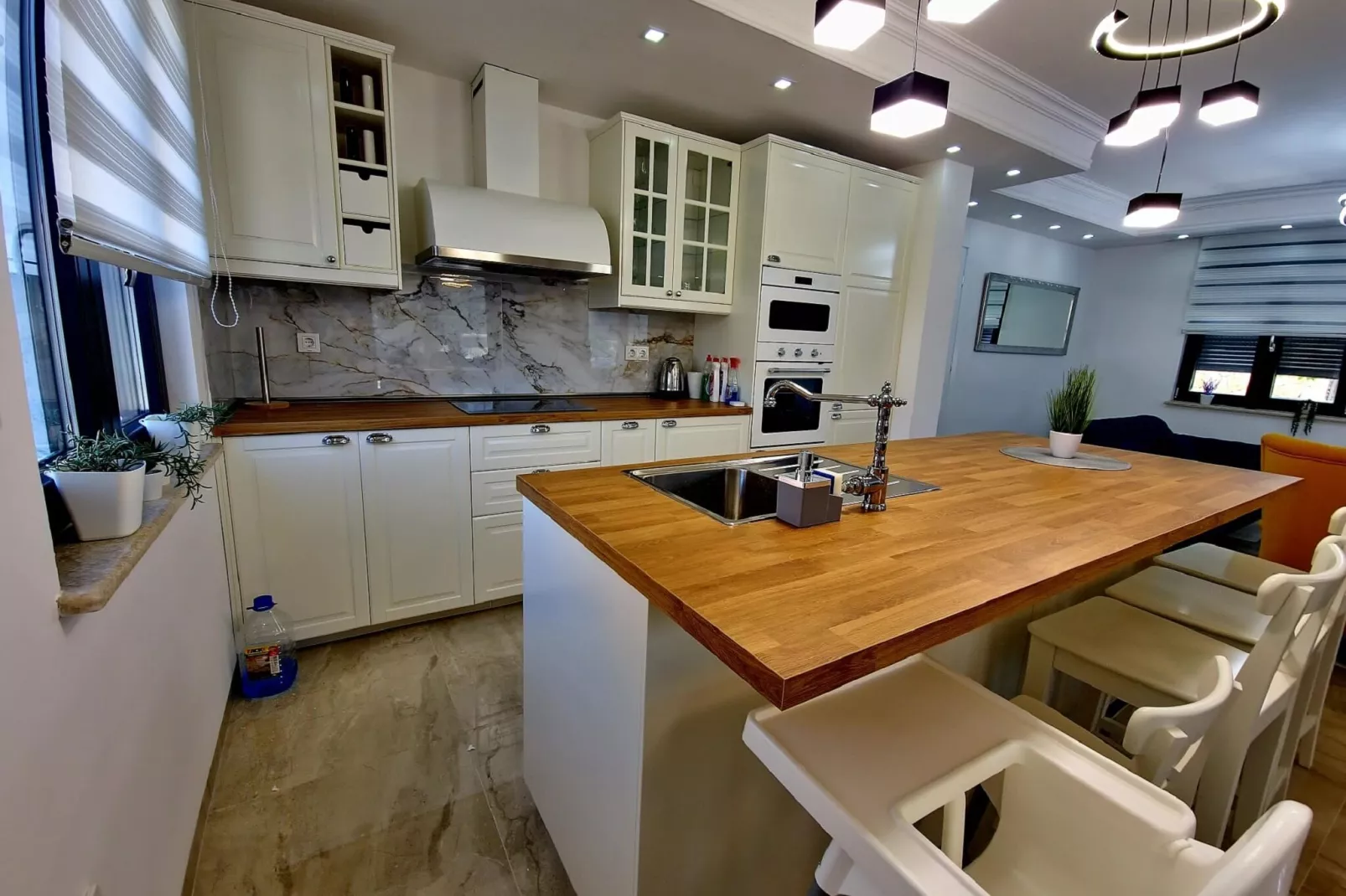 Villa Laura-Kitchen